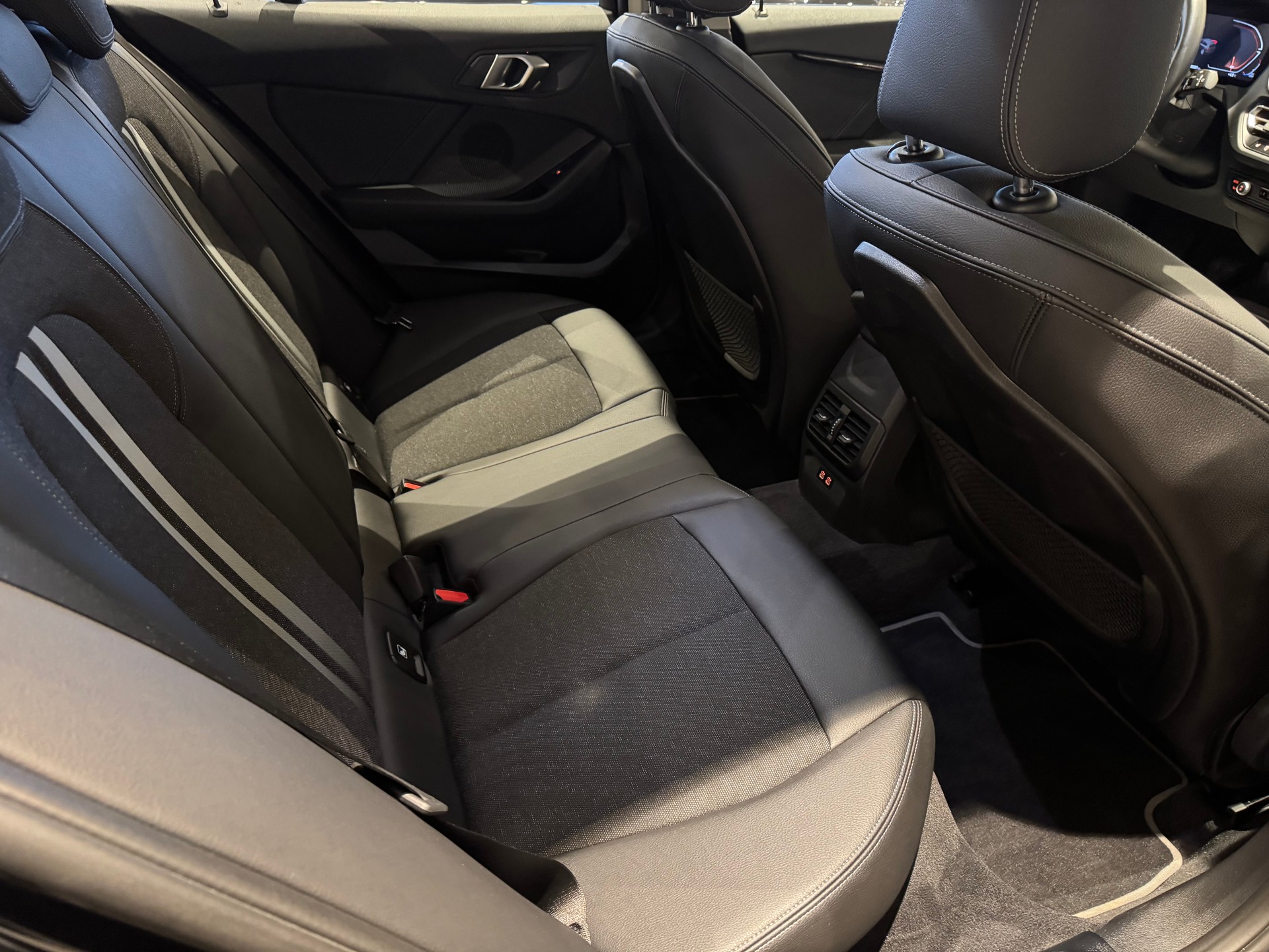 BMW 120d xDrive - 12