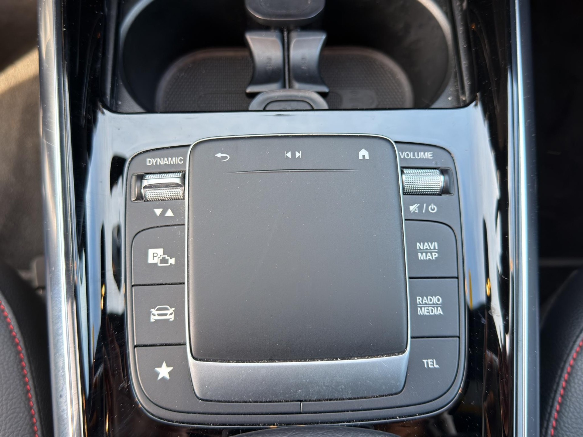 MERCEDES-BENZ GLA 200 AMG Line 4matic - 17