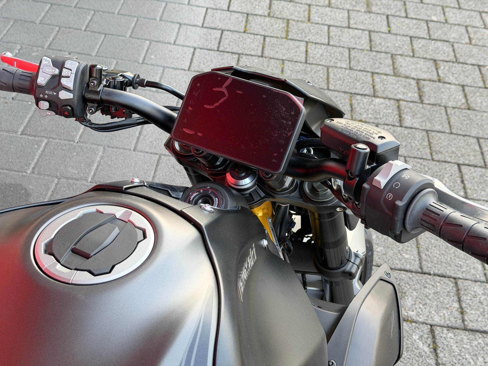 KAWASAKI Z 900 (35kW) - 15