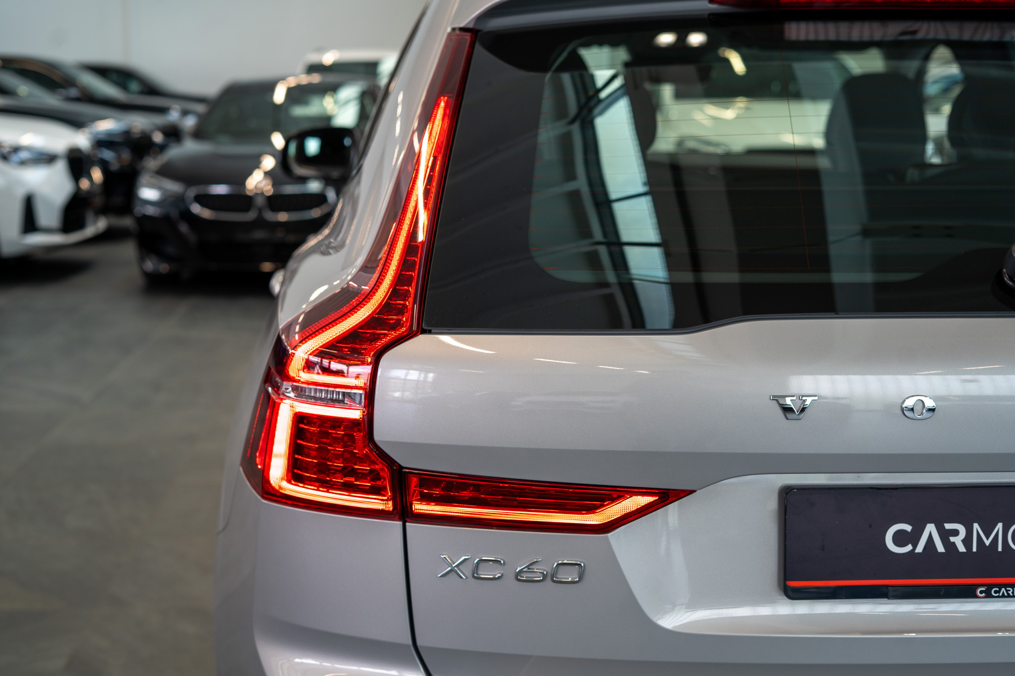 XC60 2.0 T8 TE Ultra Dark eAWD / Panorama / HeadUp / Harman/Kardon