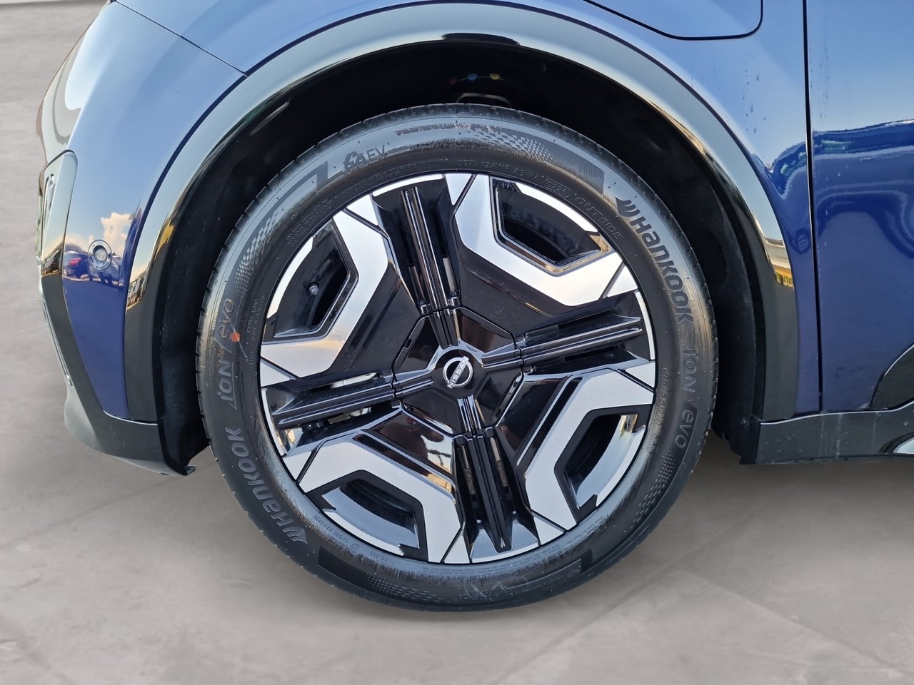 nissan Gallery 9