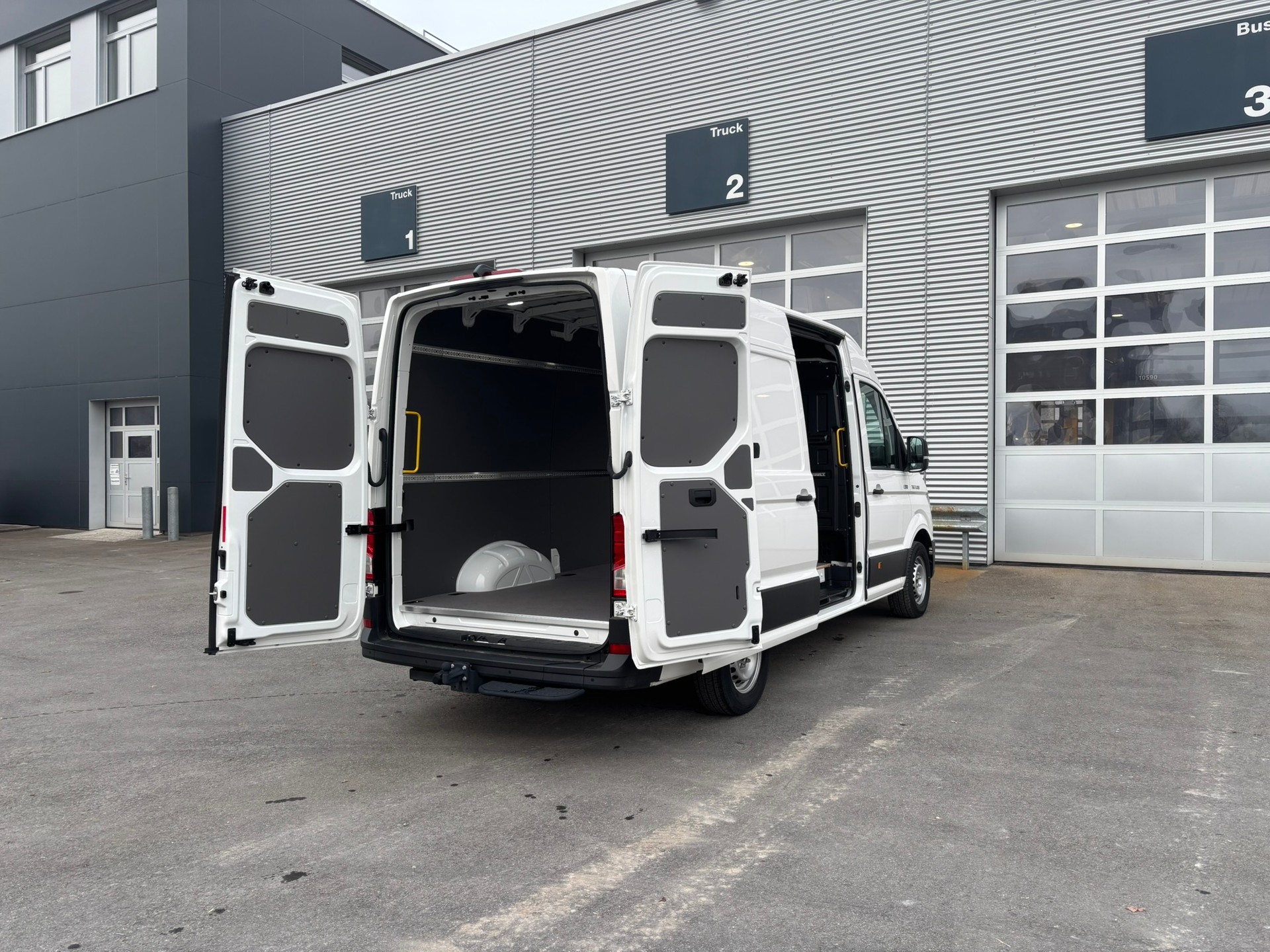 MAN TGE 3.180 Standard 4x4 A - 7