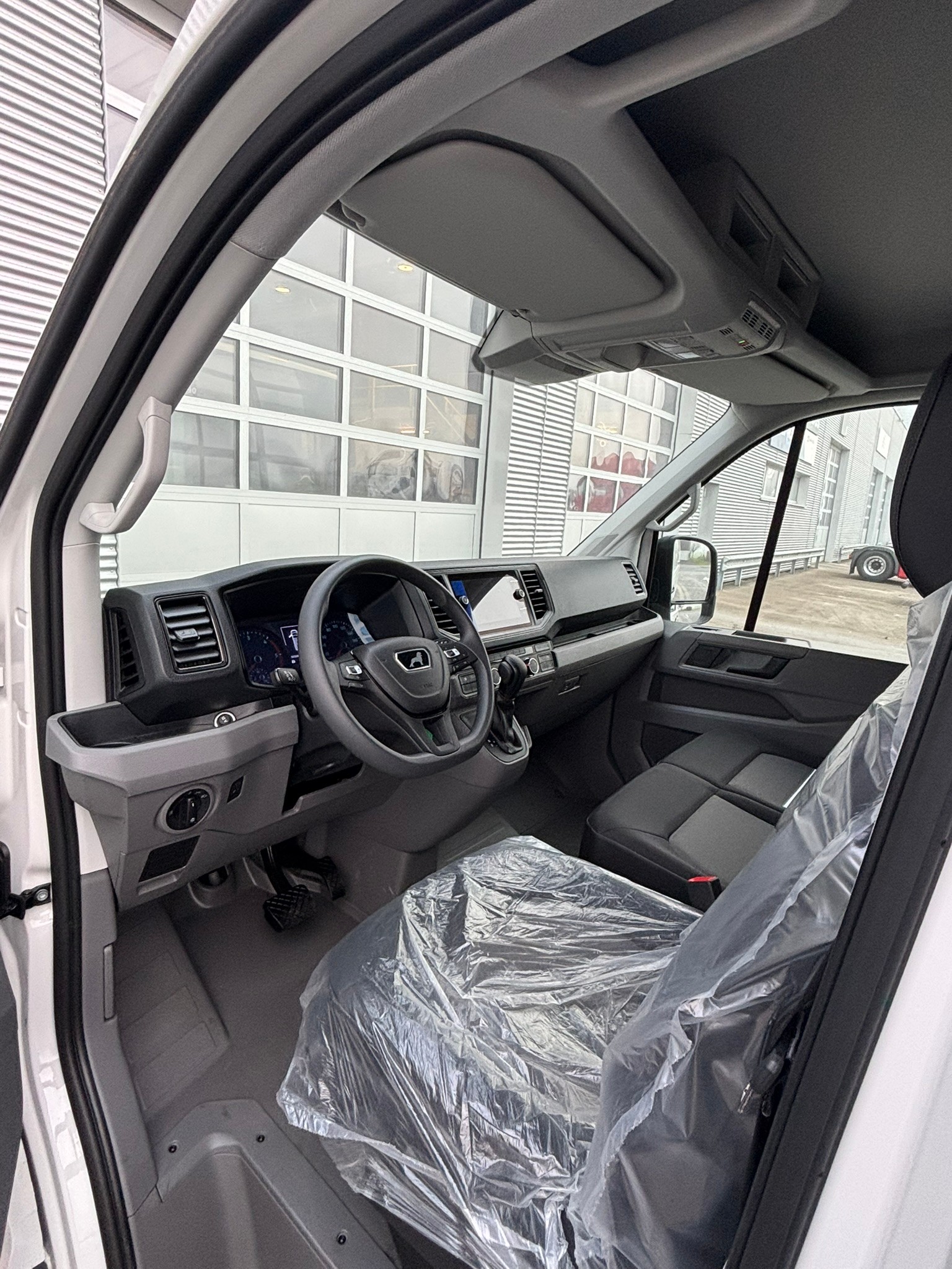 MAN TGE 3.180 Standard 4x4 A - 10