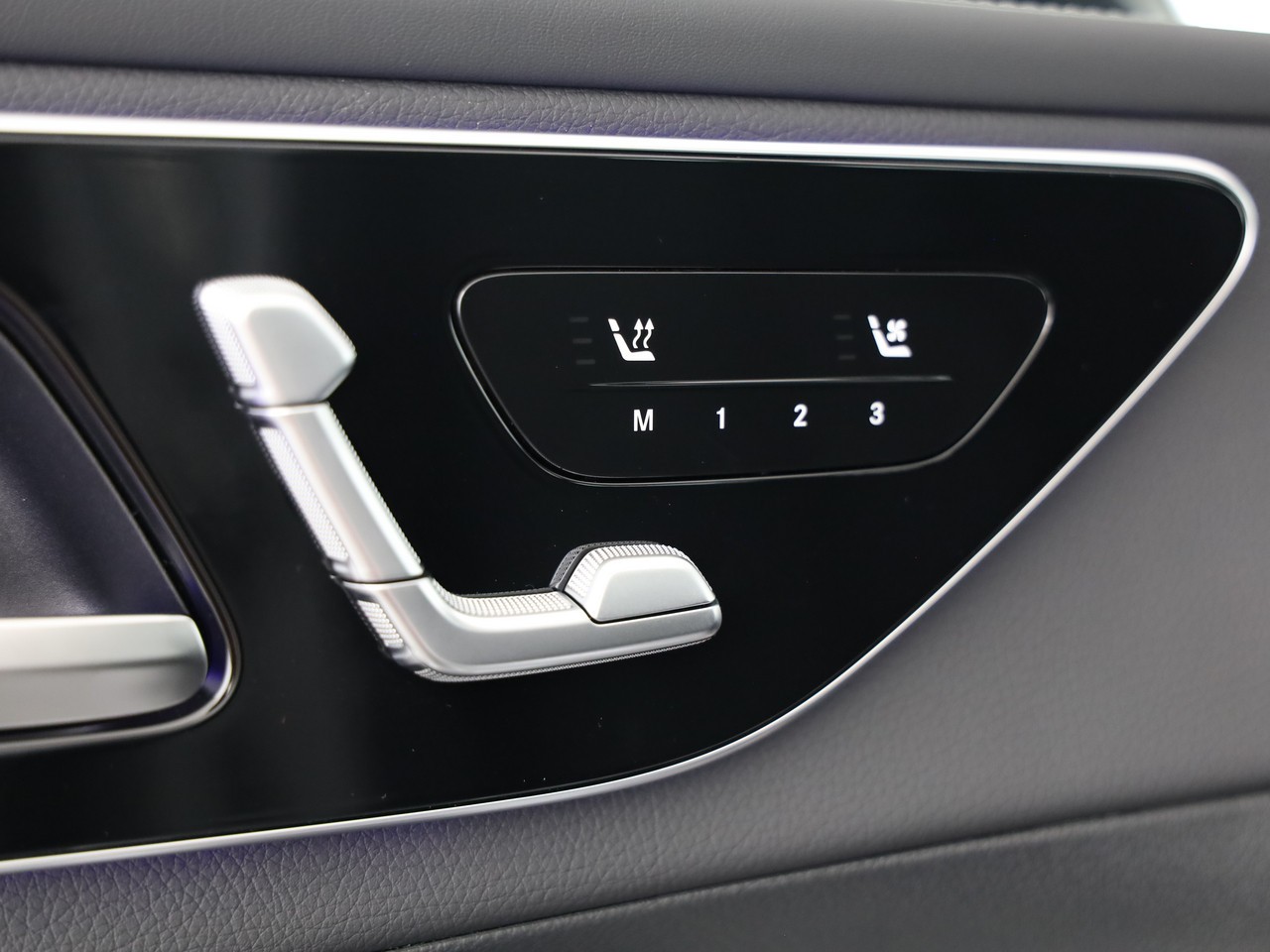 MERCEDES-BENZ GLC 220 d 4Matic 9G-Tronic - 22