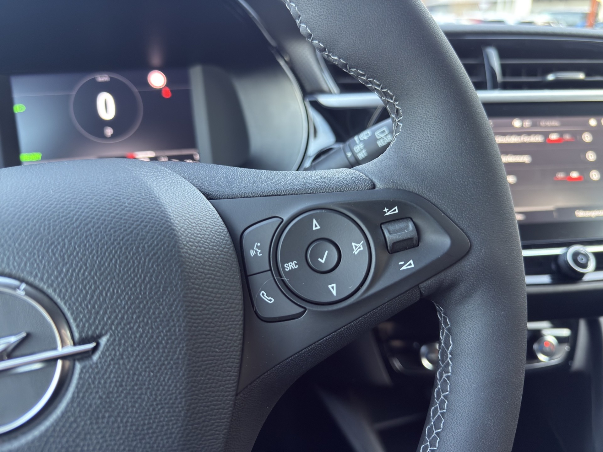 OPEL Corsa e-Elegance 50Kwh - 23