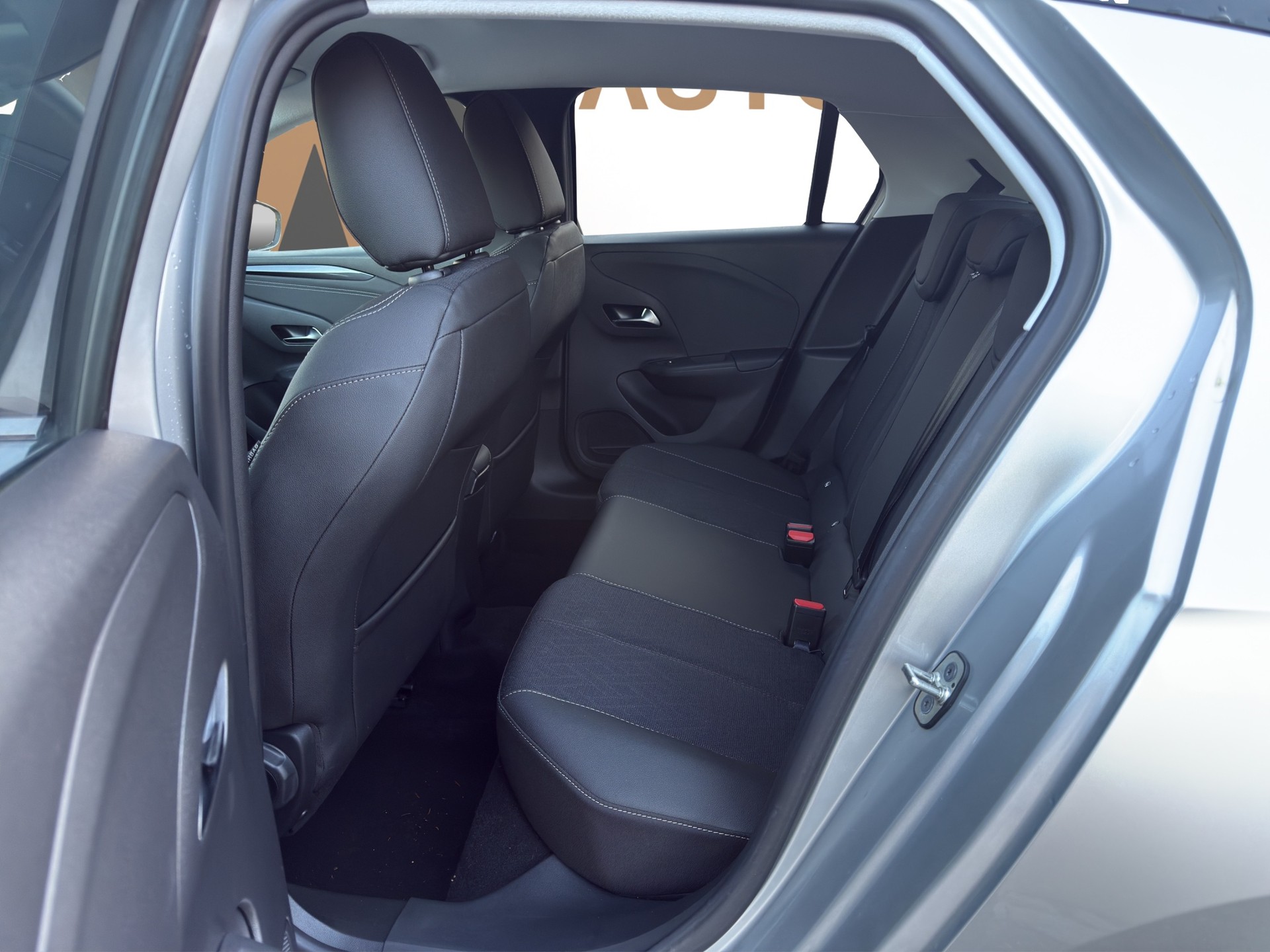 OPEL Corsa e-Elegance 50Kwh - 13