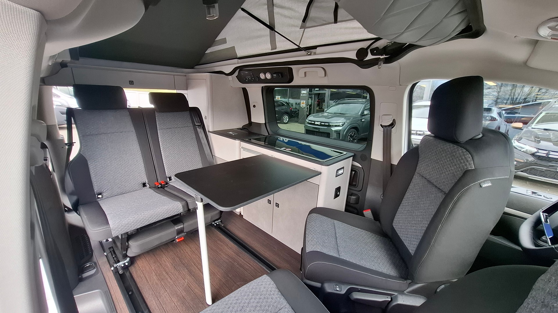 PÖSSL CAMPSTER 2,0 BlueHDI S&S 145 - 6