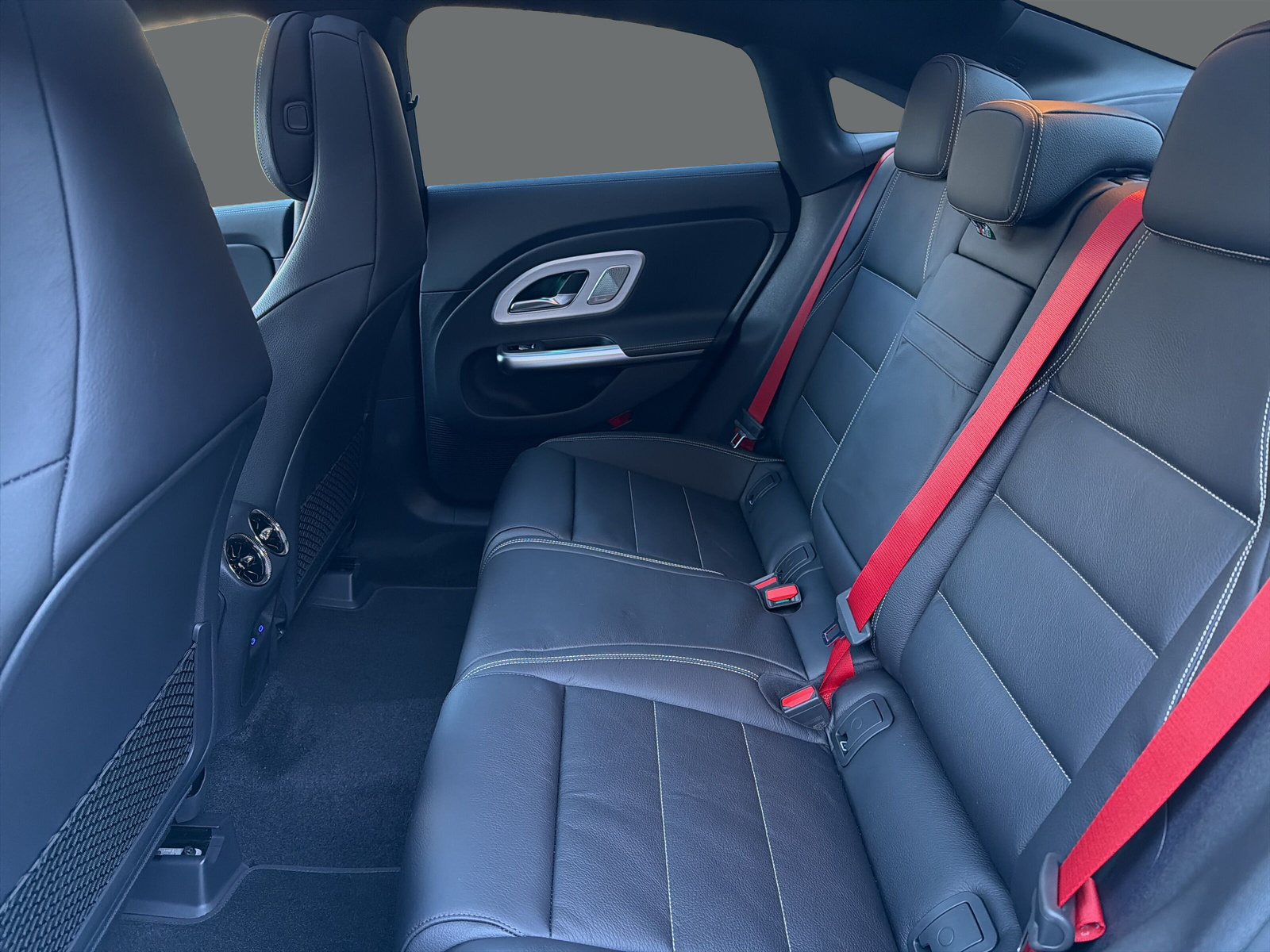 MERCEDES-BENZ CLA 220 8G-DCT 4Matic - 14