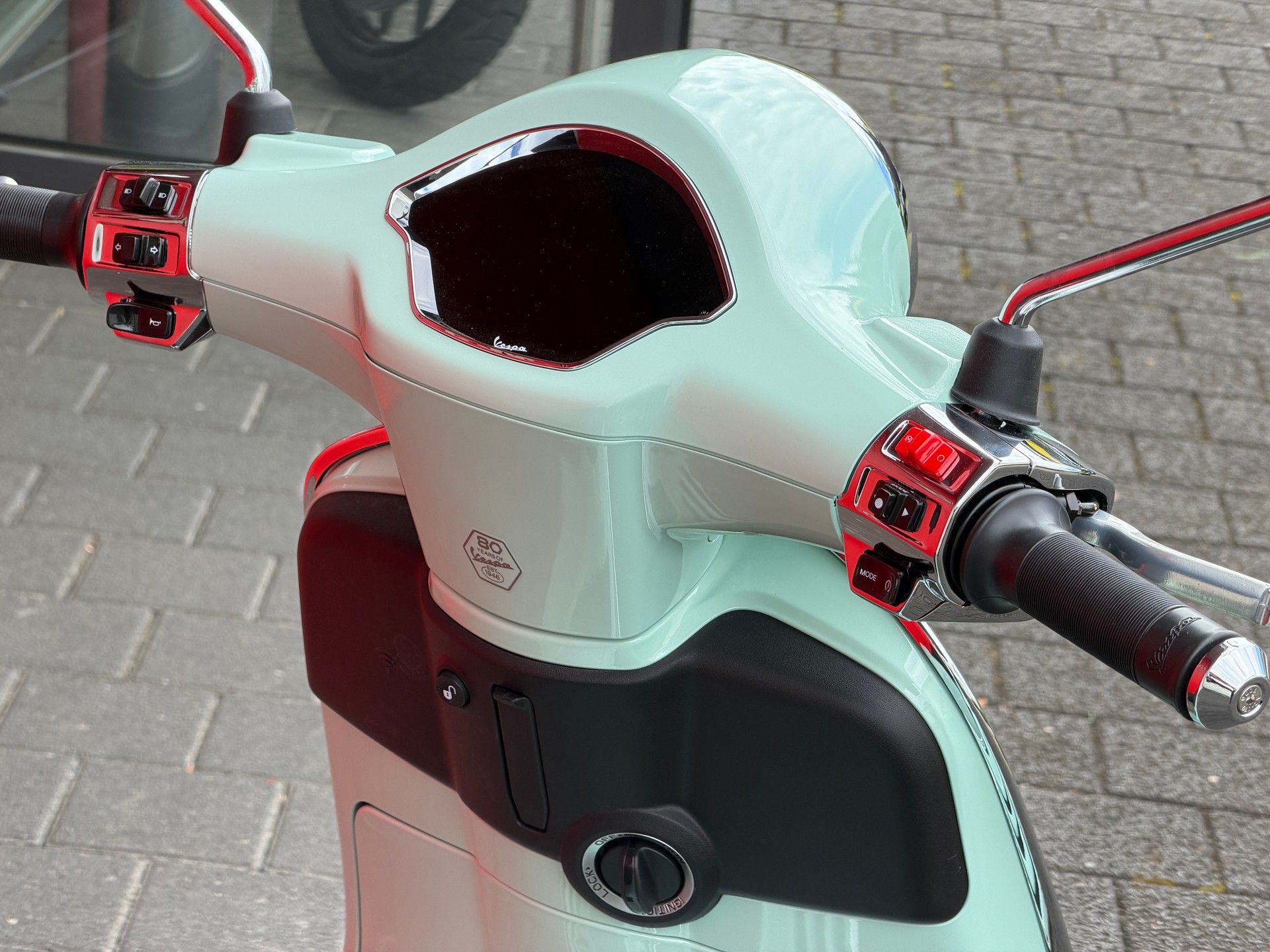 PIAGGIO Vespa 125 Primavera MY26 - 4