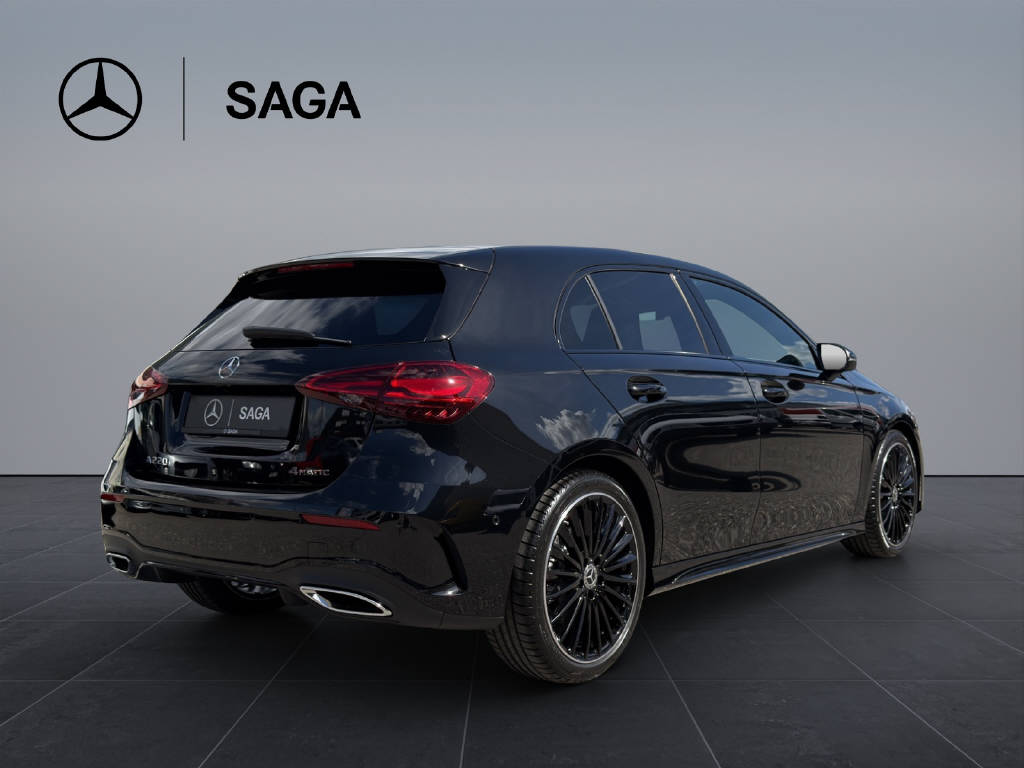 MERCEDES-BENZ A 220 AMG Line 4m - 6