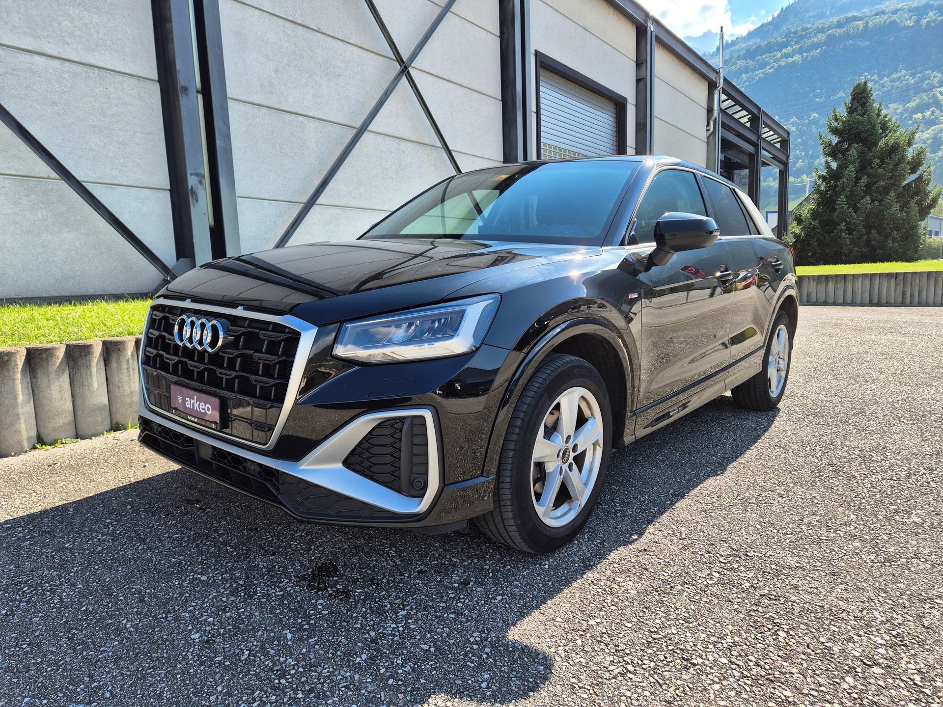 AUDI Q2 35 TFSI S line S-tronic