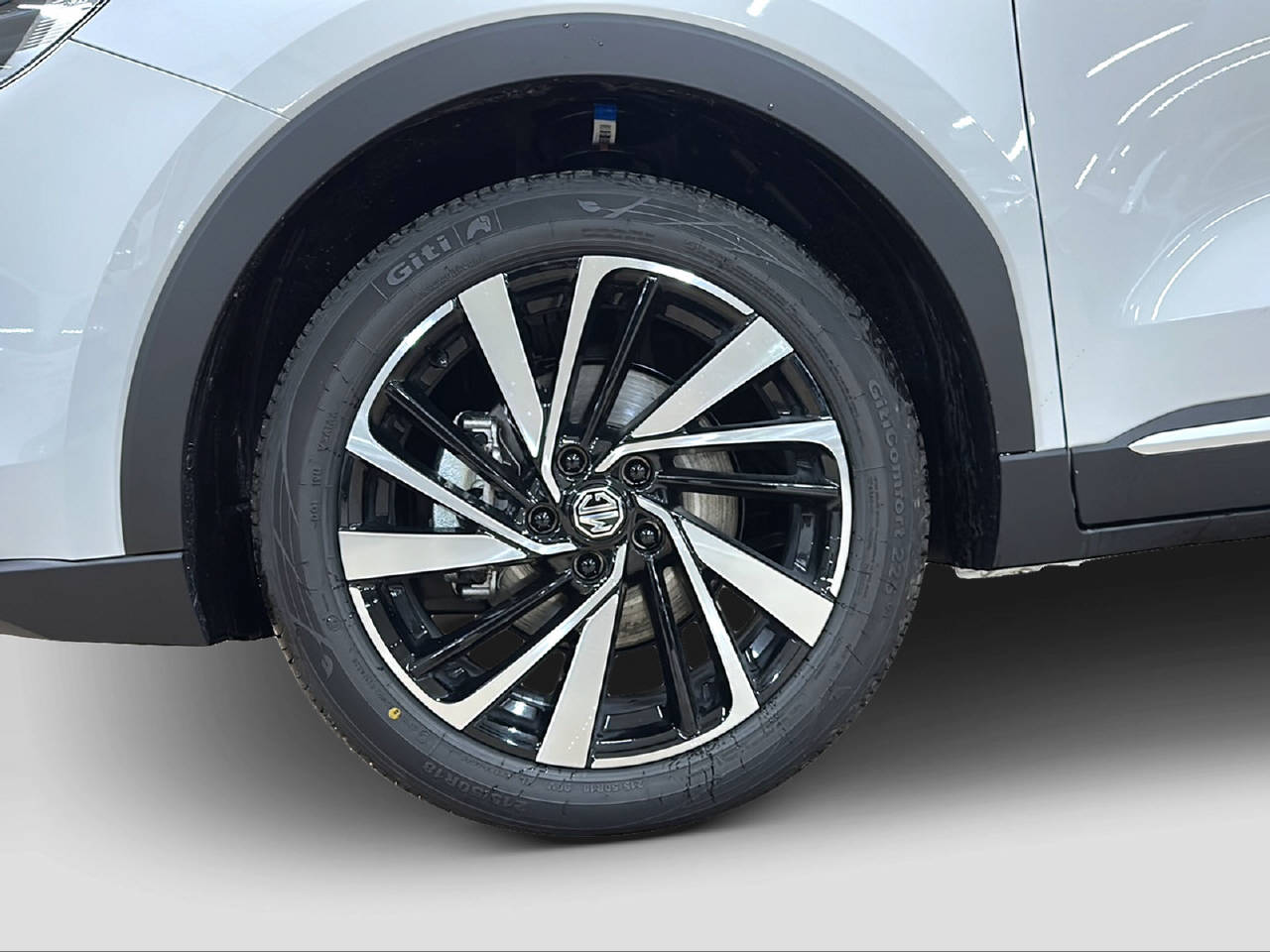 MG ZS 1.5 Hybrid+ Luxury - 9