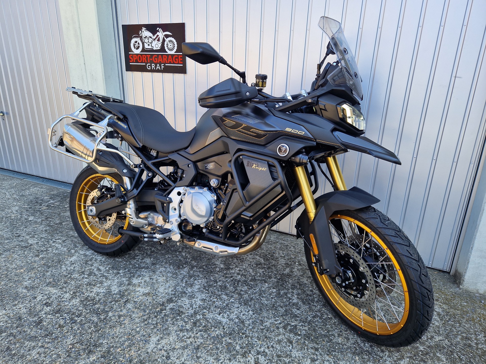 VOGE Black Knight - 1