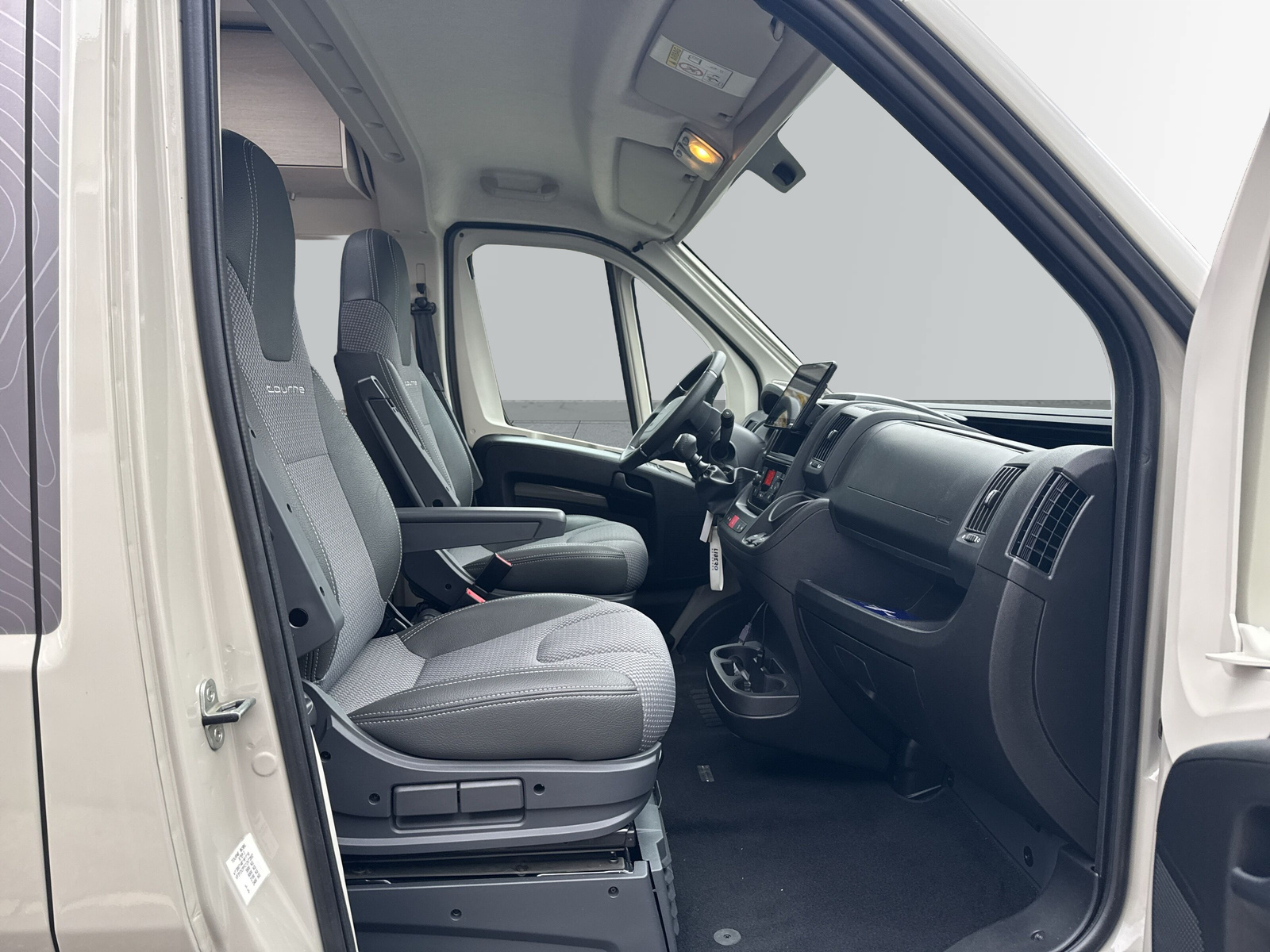 TOURNE MOBIL 6.4 Heavy Chassis 165 PS - 9