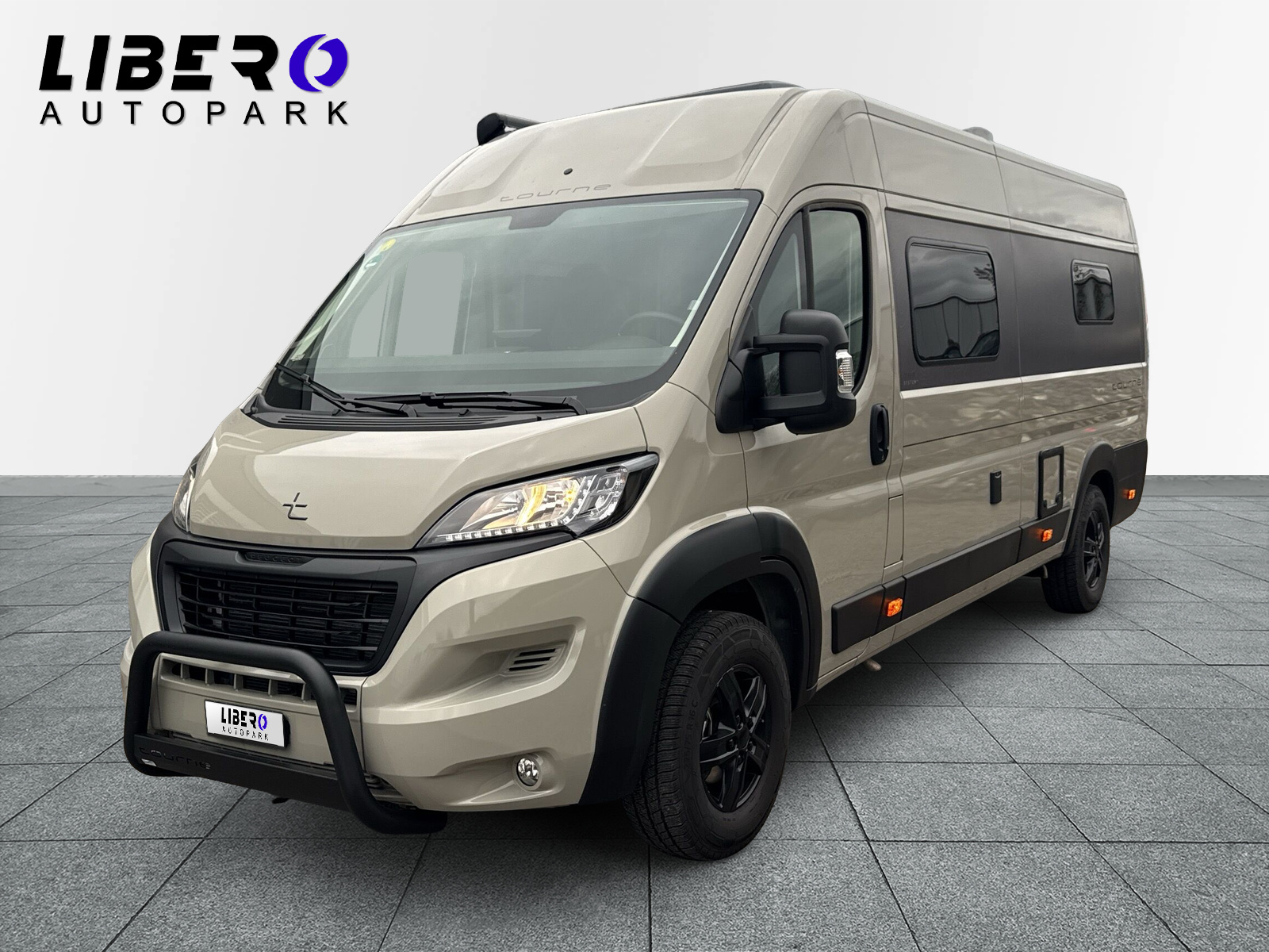 TOURNE MOBIL 6.4 Heavy Chassis 165 PS