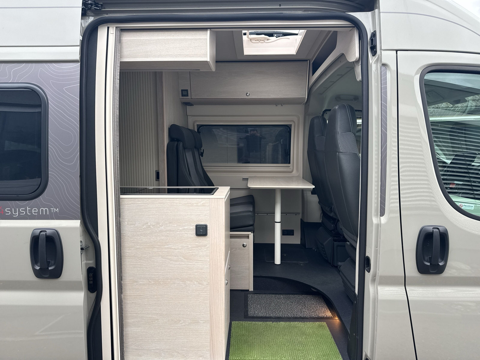 TOURNE MOBIL 6.4 Heavy Chassis 165 PS - 10