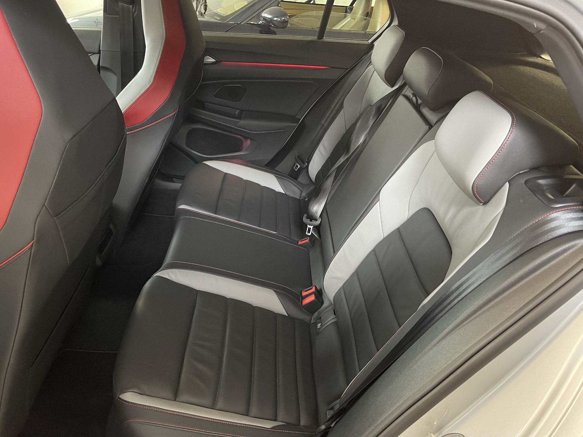 VW Golf VIII 2.0 TSI GTI DSG - 8