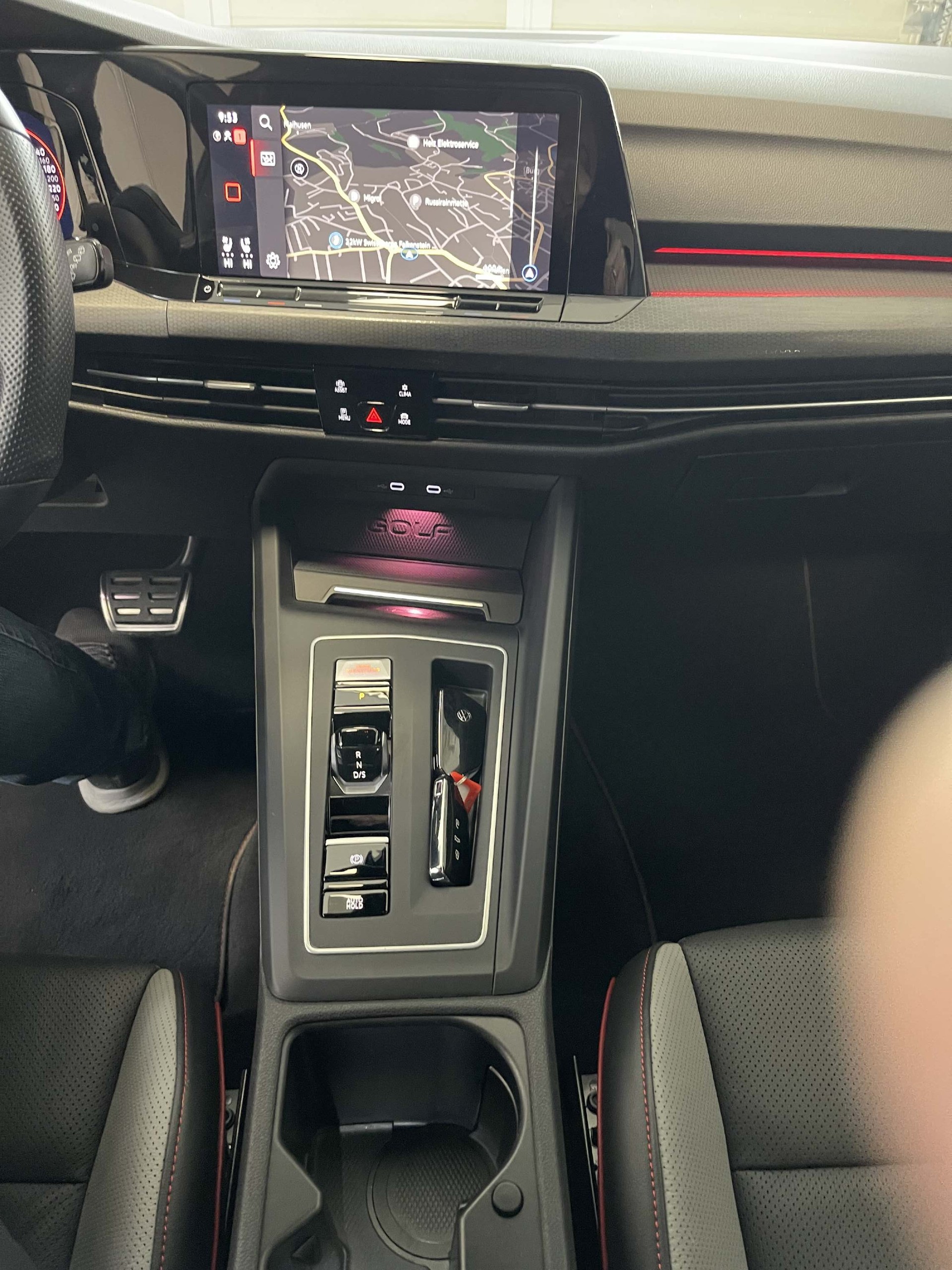 VW Golf VIII 2.0 TSI GTI DSG - 11