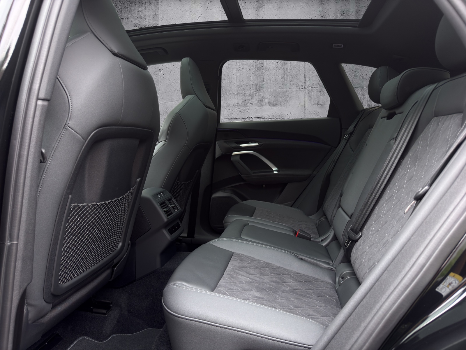 AUDI Q5 TFSI quattro S-Line 150 kW S-tronic *CH-FZG/ Gratisservice / Garantie* - 12