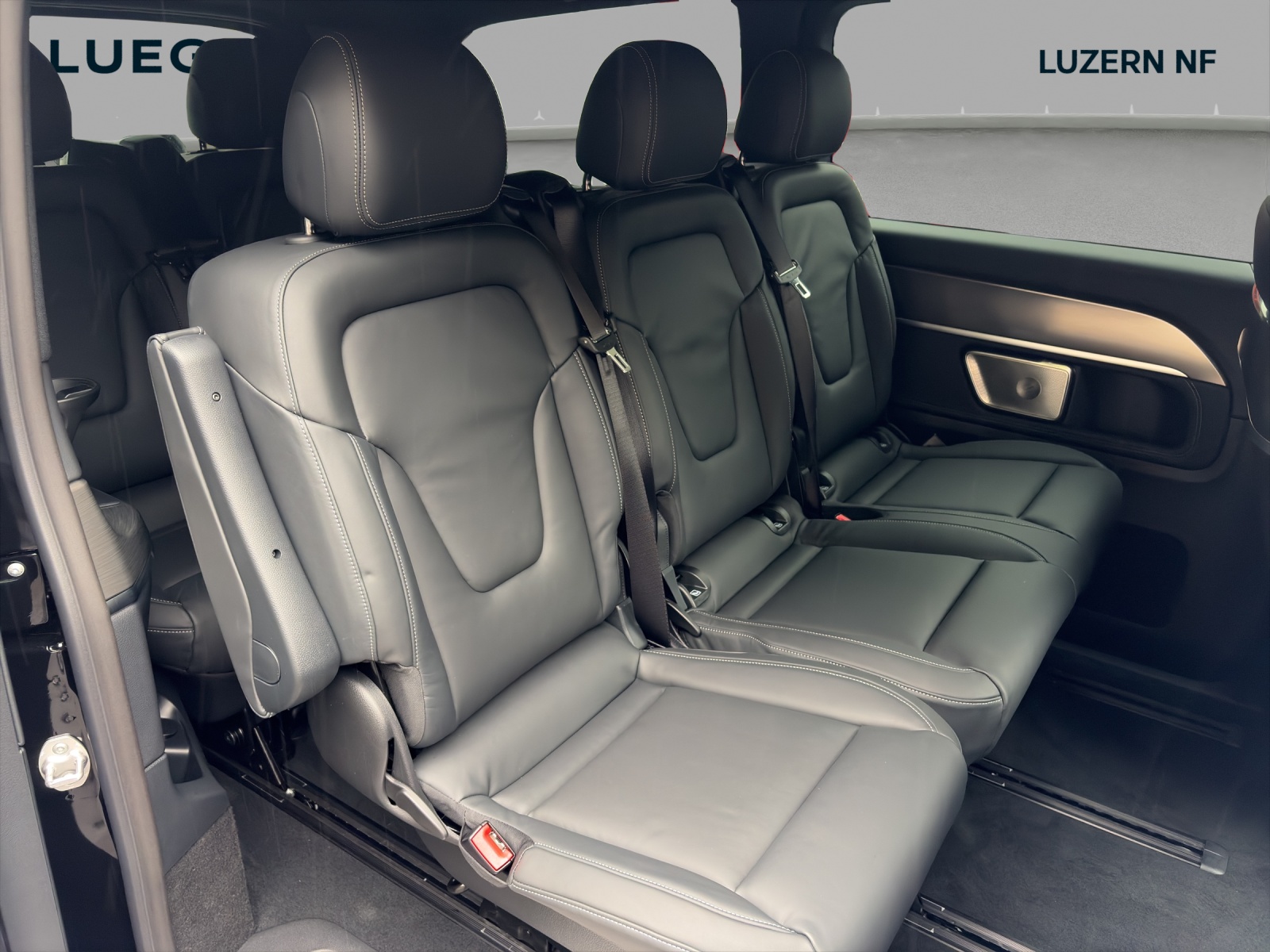 MERCEDES-BENZ V 300 d lang 4Matic Swiss Edition 9G-Tronic - 8