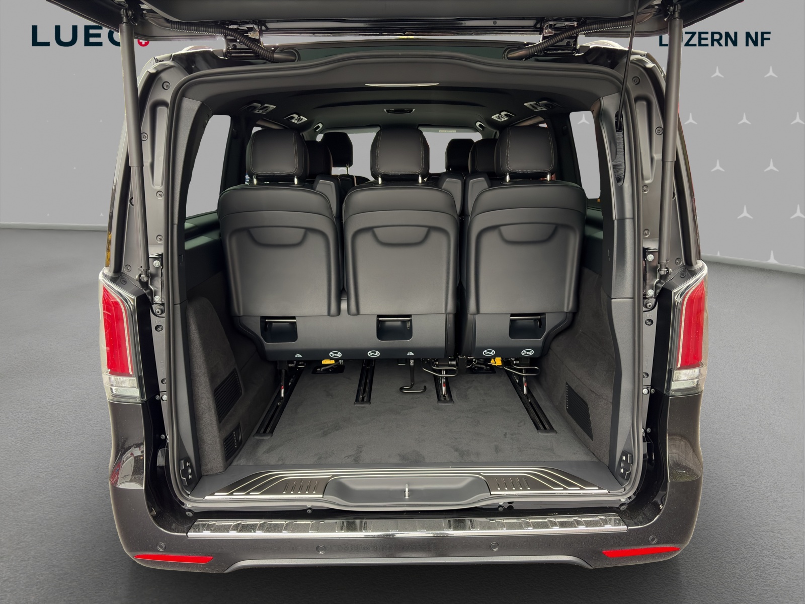 MERCEDES-BENZ V 300 d lang 4Matic Swiss Edition 9G-Tronic - 10