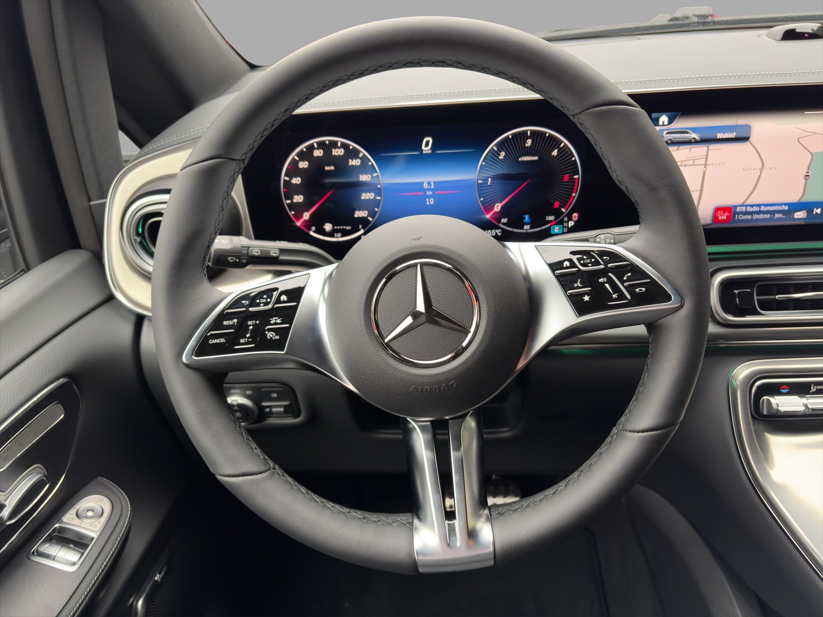 MERCEDES-BENZ V 300 d lang 4Matic Swiss Edition 9G-Tronic - 11