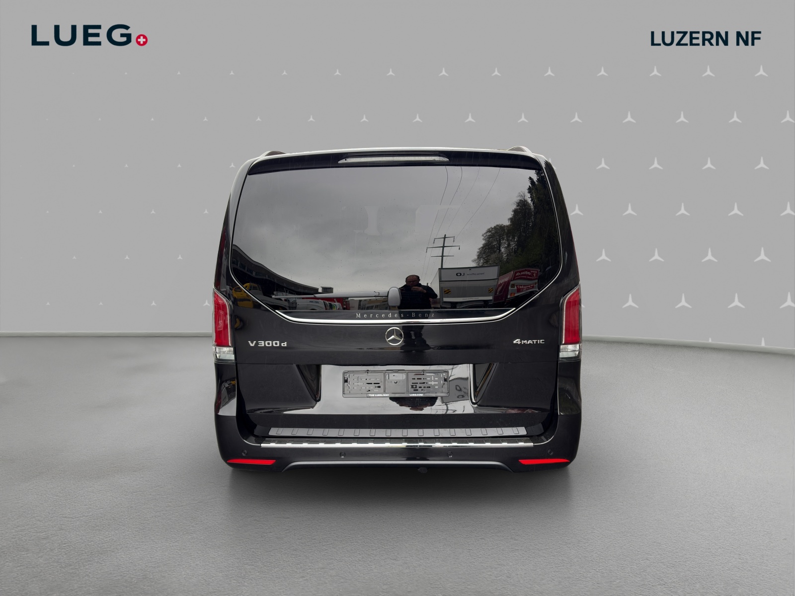 MERCEDES-BENZ V 300 d lang 4Matic Swiss Edition 9G-Tronic - 4