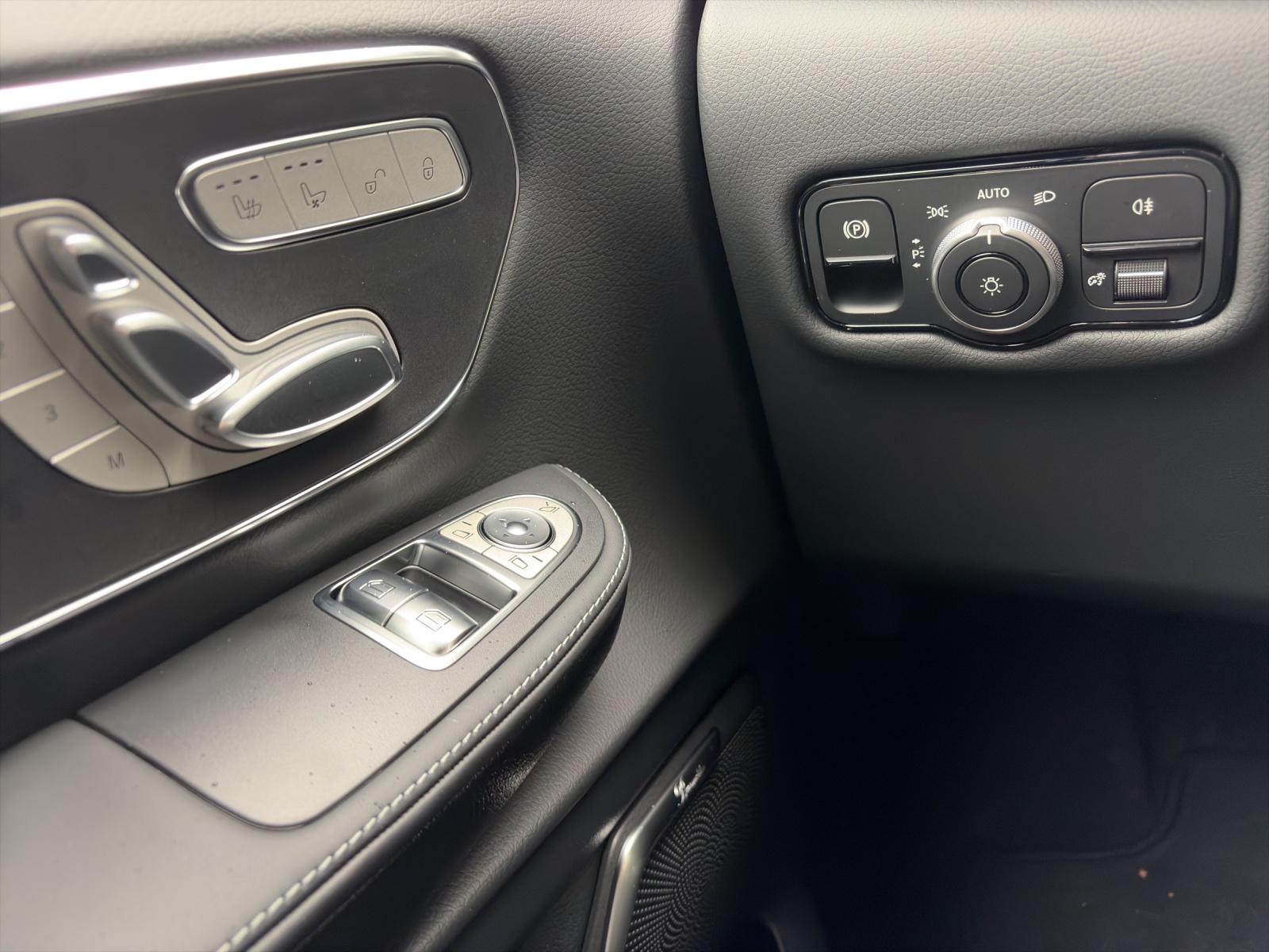 MERCEDES-BENZ V 300 d lang 4Matic Swiss Edition 9G-Tronic - 15