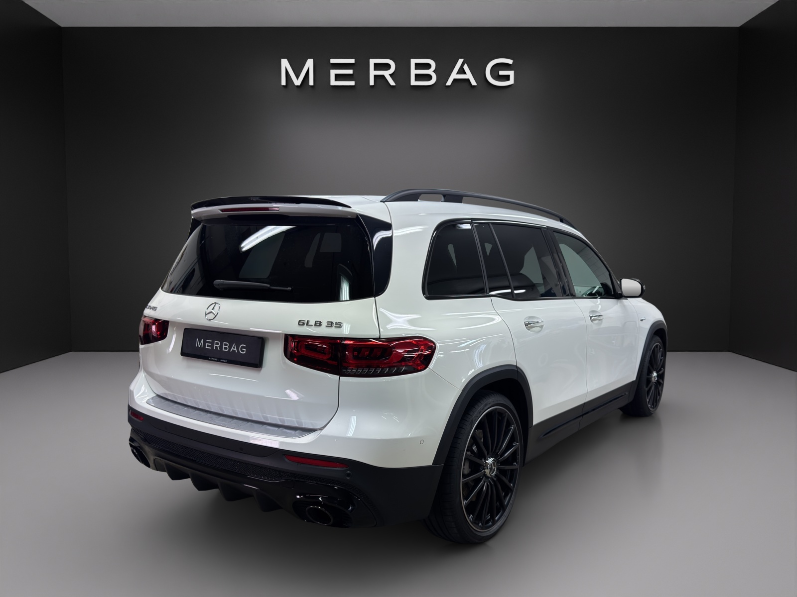 MERCEDES-BENZ GLB 35 AMG 4 MATIC - 5