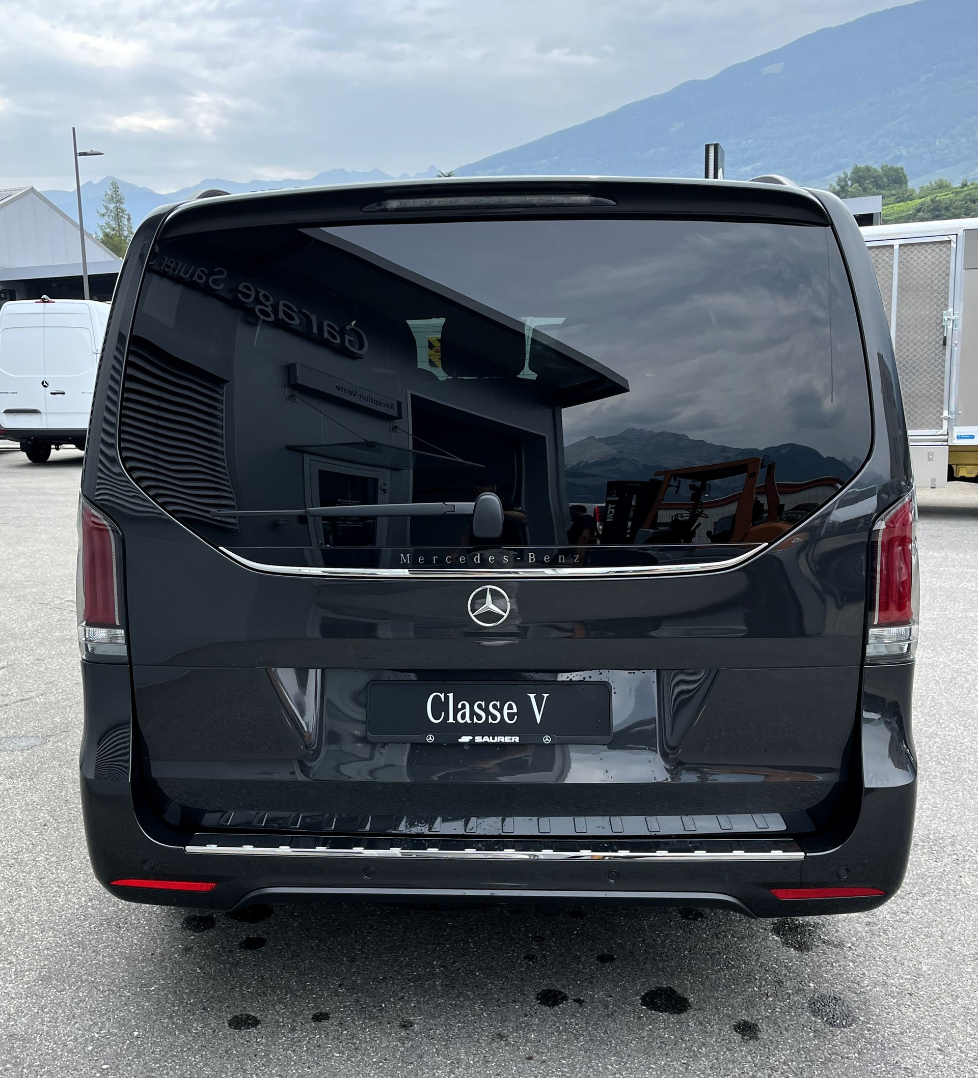 MERCEDES-BENZ V 300 d lang 4Matic Swiss Edition 9G-Tronic - 5