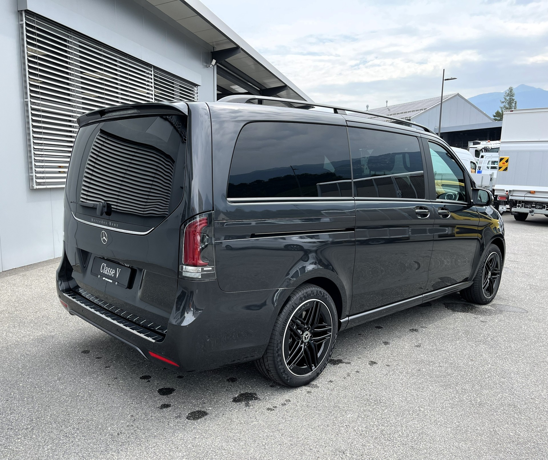 MERCEDES-BENZ V 300 d lang 4Matic Swiss Edition 9G-Tronic - 3