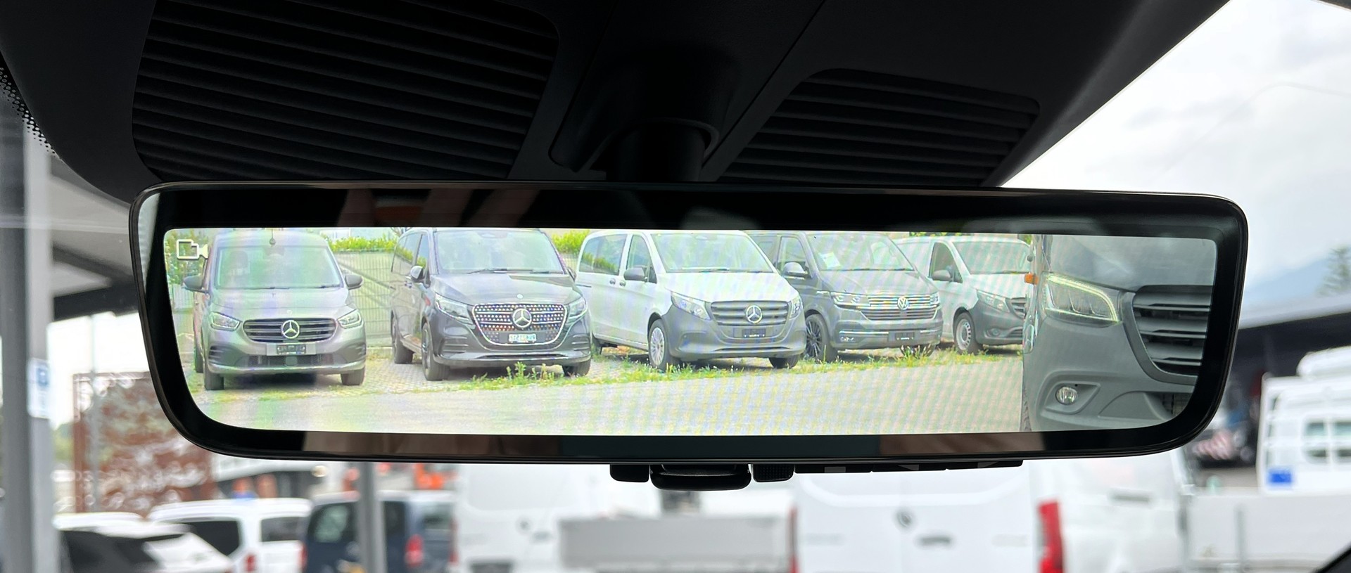 MERCEDES-BENZ V 300 d lang 4Matic Swiss Edition 9G-Tronic - 12