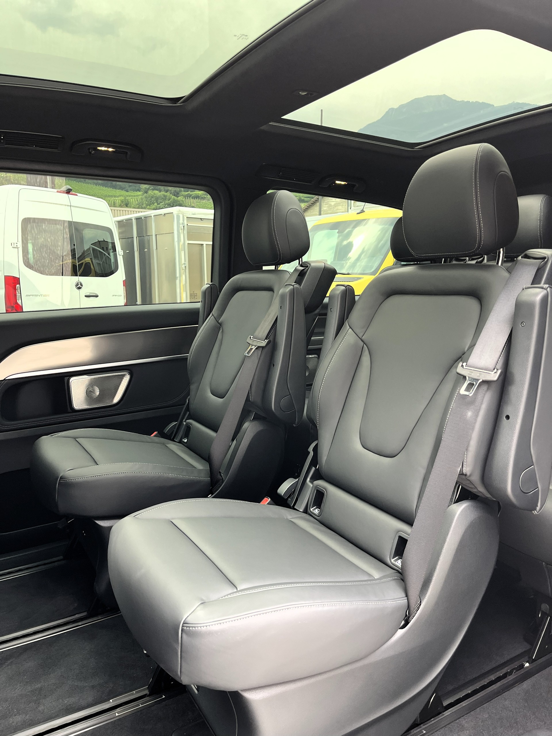 MERCEDES-BENZ V 300 d lang 4Matic Swiss Edition 9G-Tronic - 16