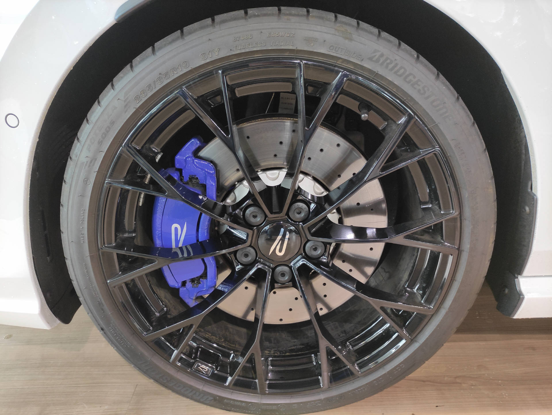 VW Golf VIII 2.0 TSI R Performance DSG 4motion - 3