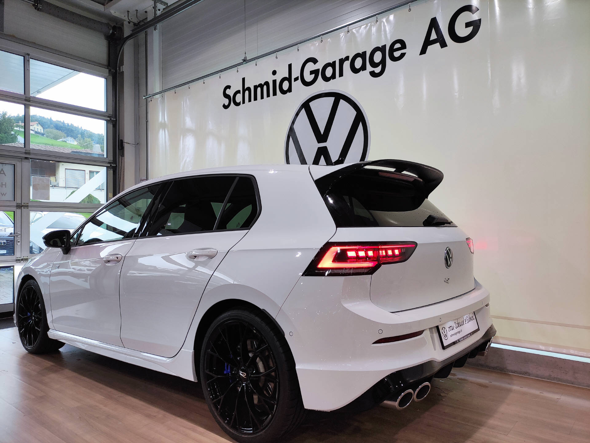 VW Golf VIII 2.0 TSI R Performance DSG 4motion - 16