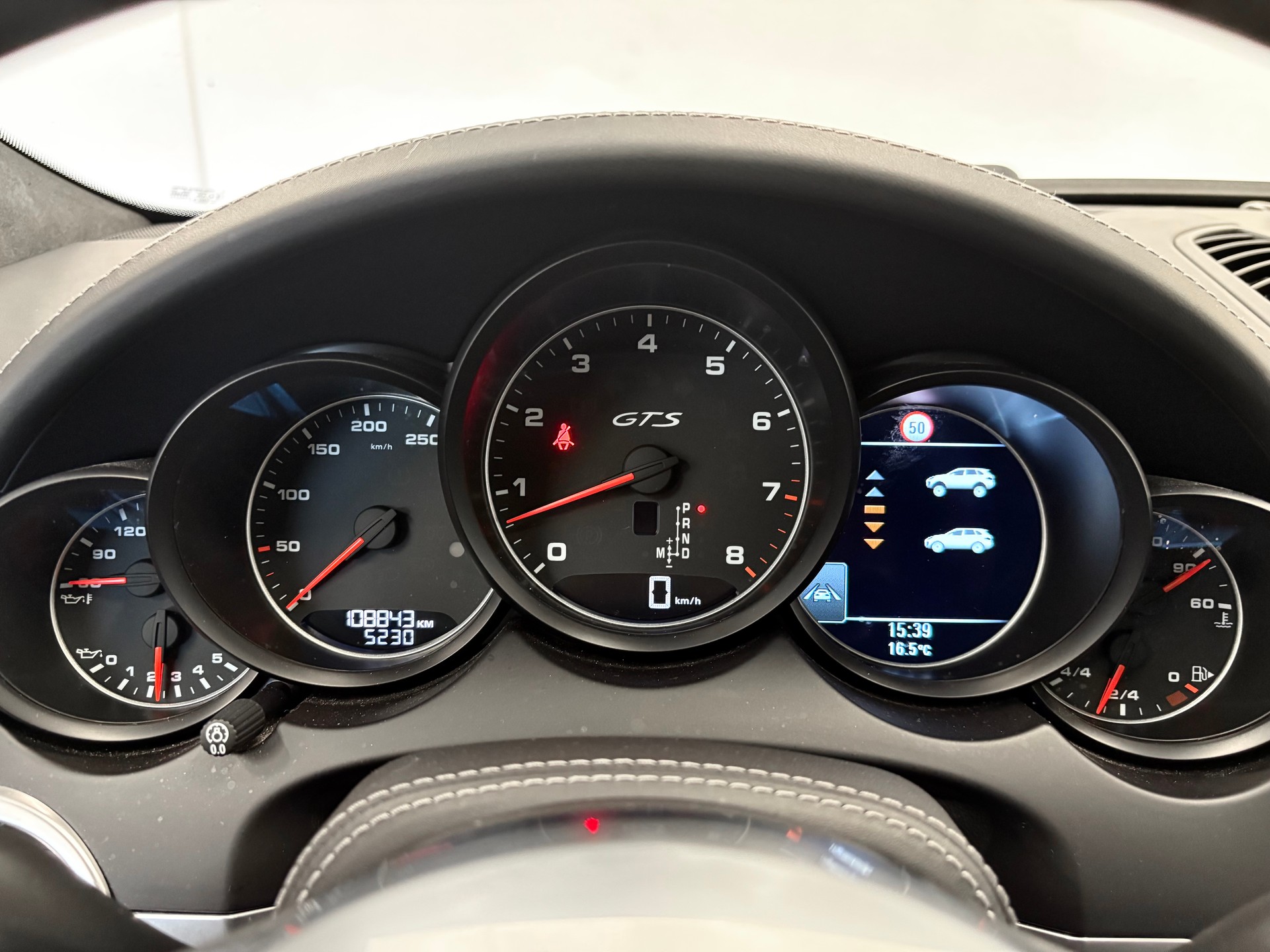 PORSCHE Cayenne GTS "ALL BLACK" - 30