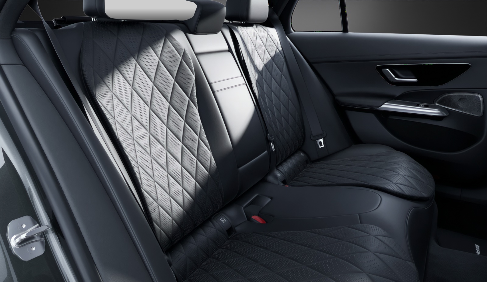 MERCEDES-BENZ E 220 d 4MATIC T-Modell - 10