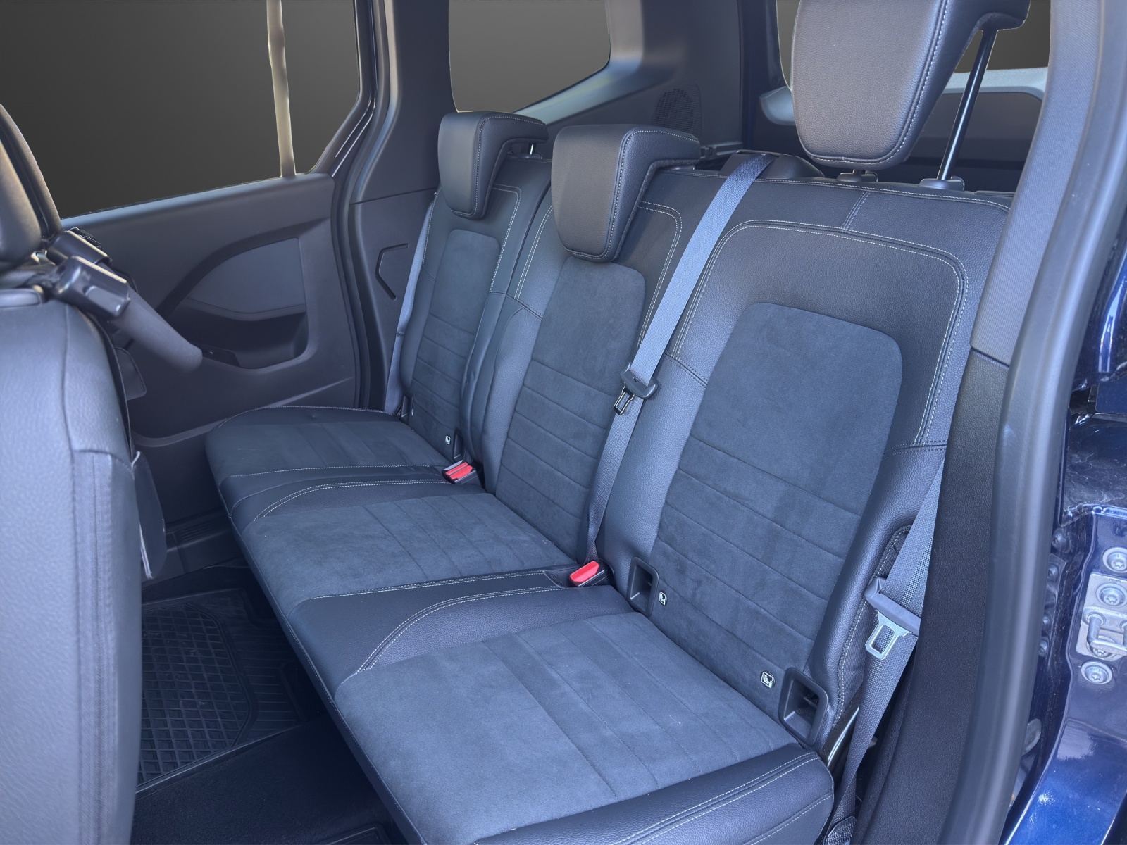 MERCEDES-BENZ T-Klasse 180D Style Automat - 8