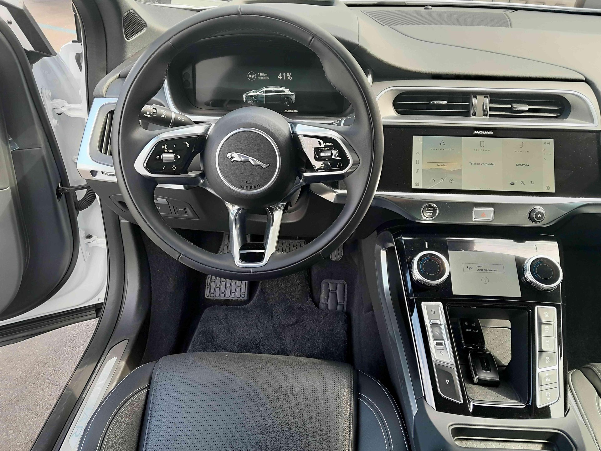 JAGUAR I-Pace EV400 R-Dynamic SE AWD - 12