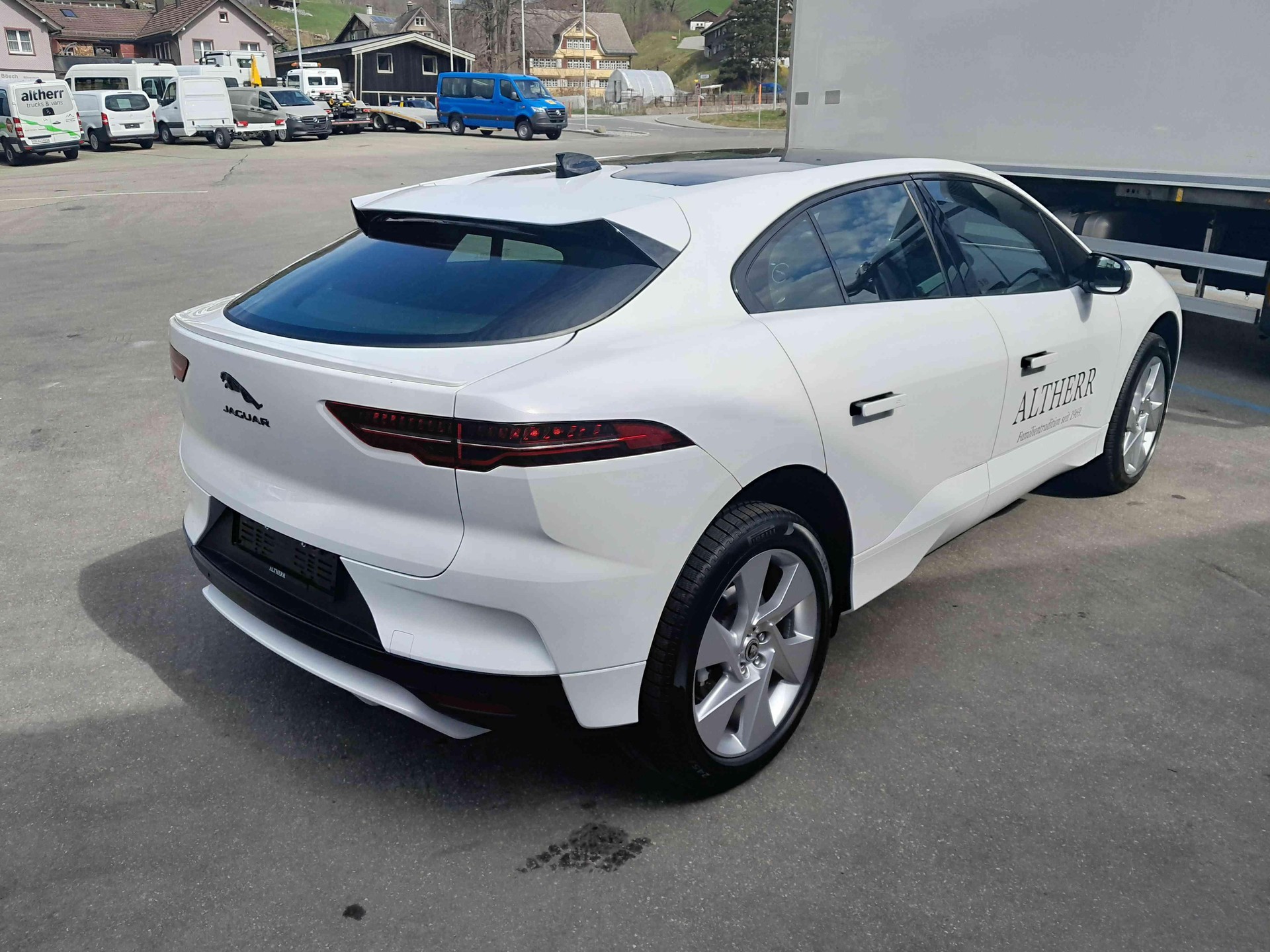 JAGUAR I-Pace EV400 R-Dynamic SE AWD - 5