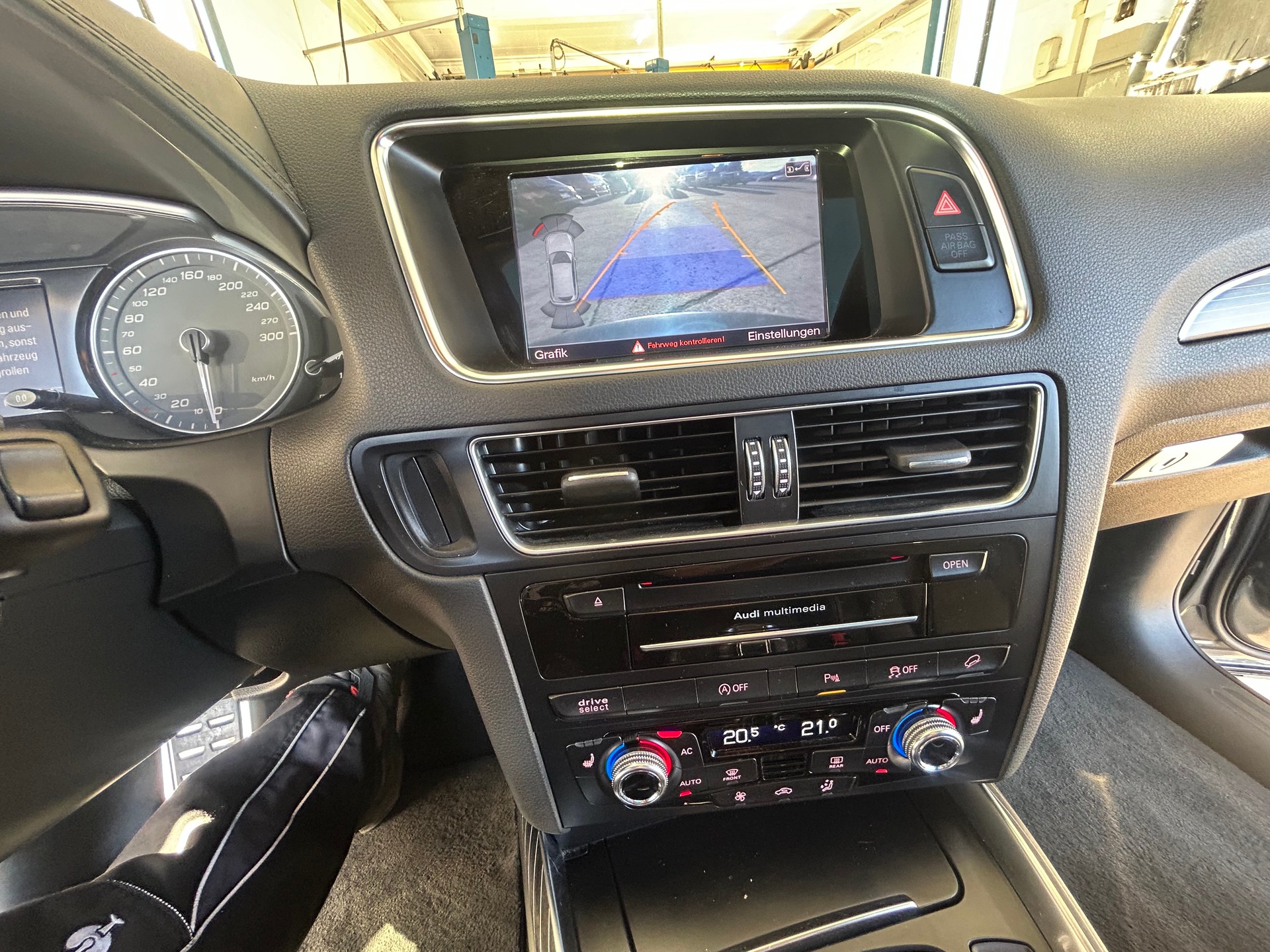 AUDI SQ5 3.0 TDI quattro tiptronic - 11