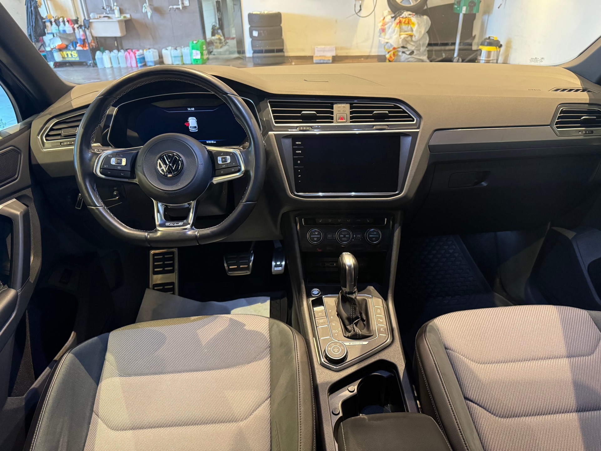 VW Tiguan 2.0 TDI SCR R-Line - 15