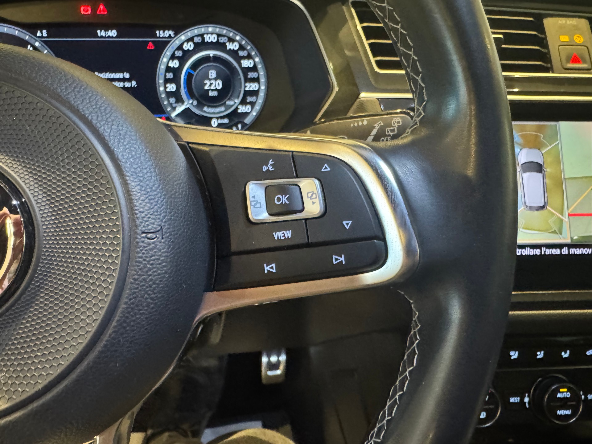 VW Tiguan 2.0 TDI SCR R-Line - 19