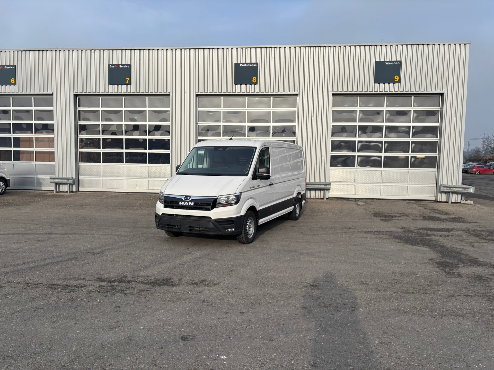 MAN TGE 3.180 Standard 4x4 A