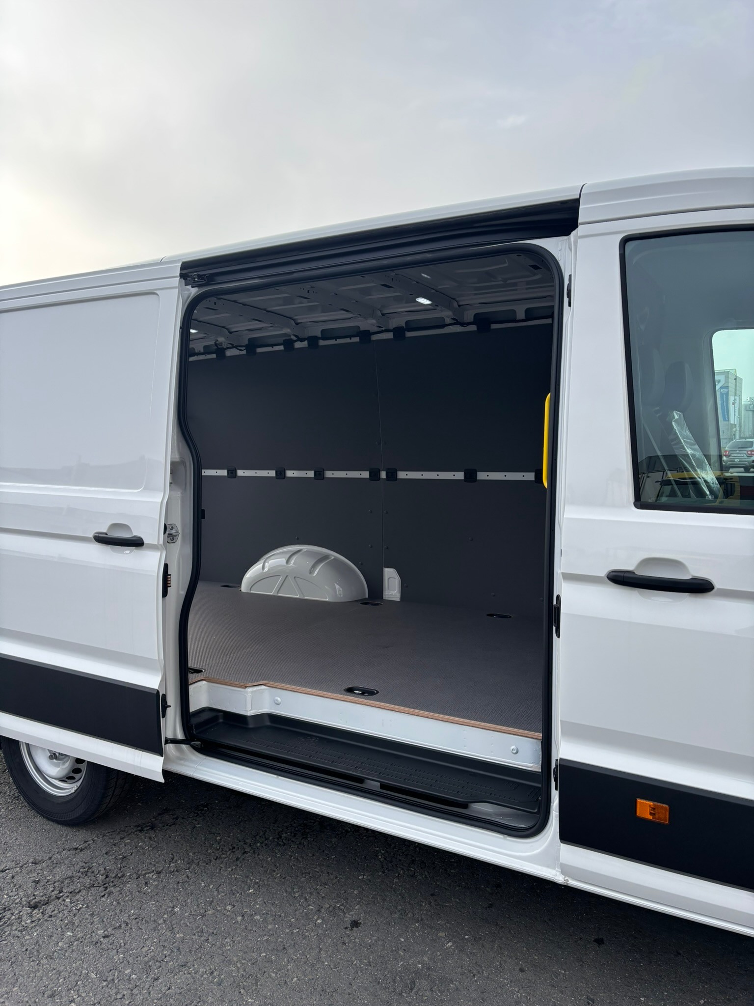 MAN TGE 3.180 Standard 4x4 A - 7