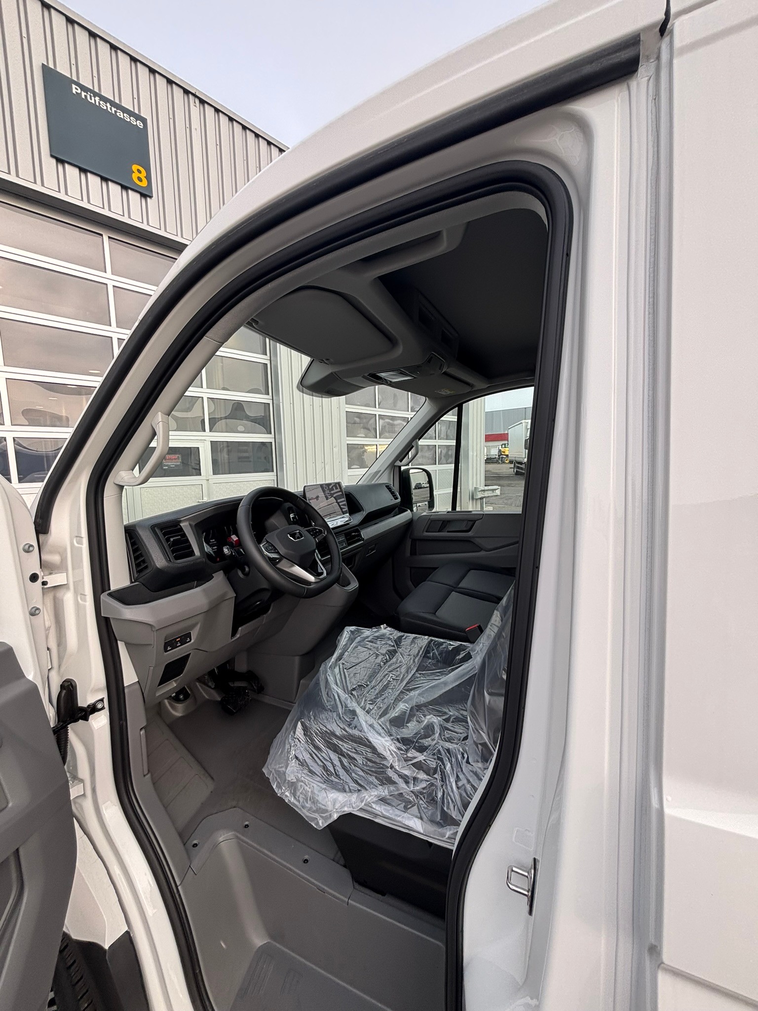 MAN TGE 3.180 Standard 4x4 A - 9