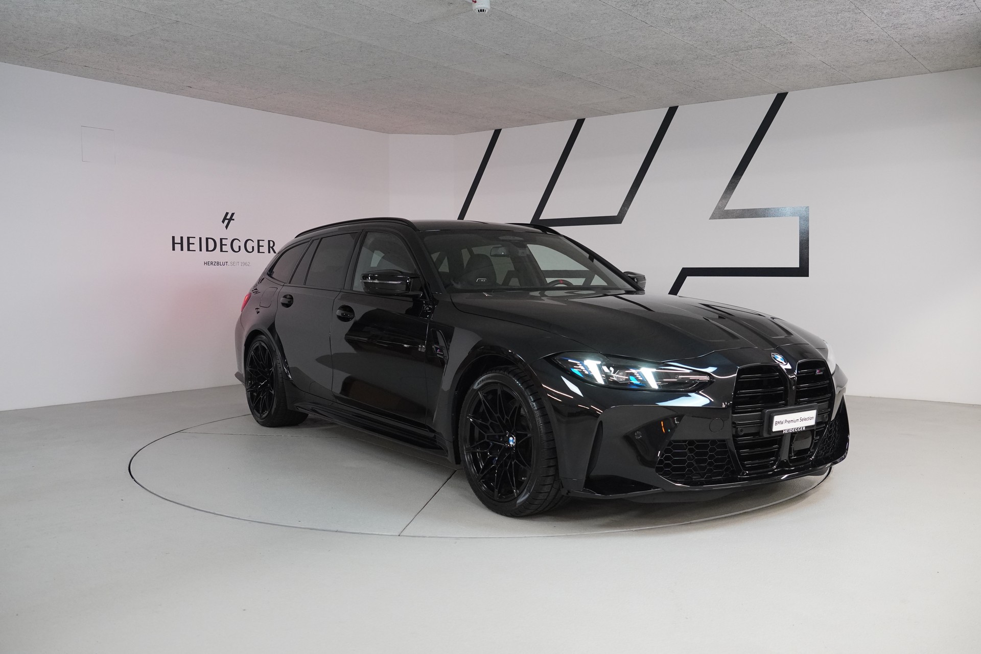 BMW M3 Touring xDrive Competition M - 3