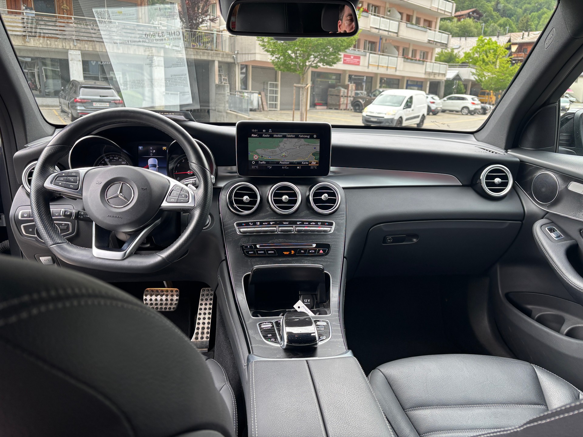MERCEDES-BENZ GLC 300 Runout Edition AMG Line 4M - 13