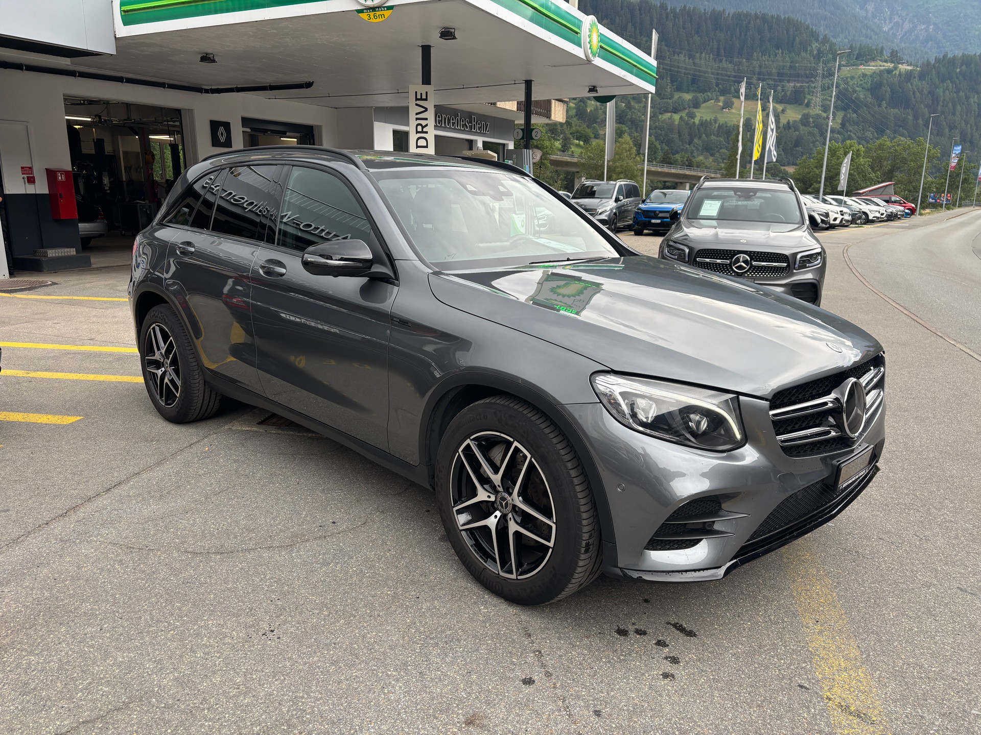 MERCEDES-BENZ GLC 300 Runout Edition AMG Line 4M - 2
