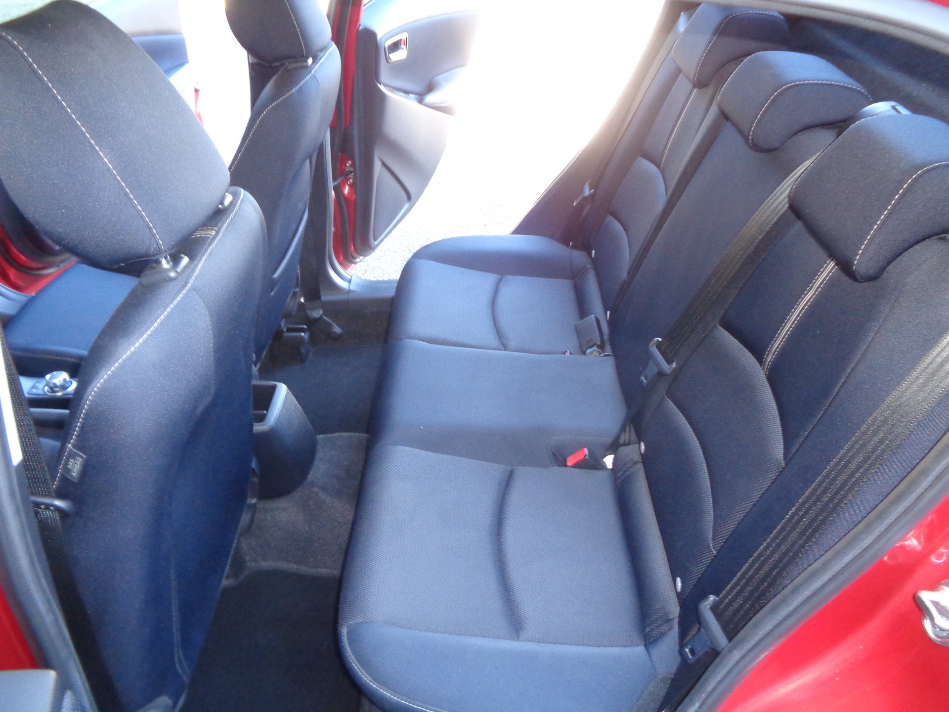 MAZDA 2 SKYACTIV-G 90 Revolution Automat - 11